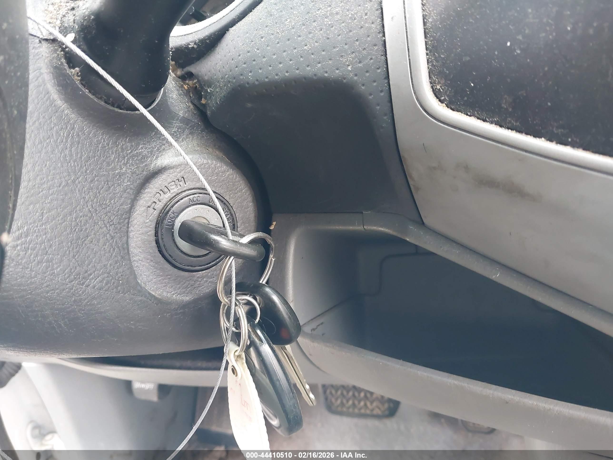 TOYOTA TACOMA image 11