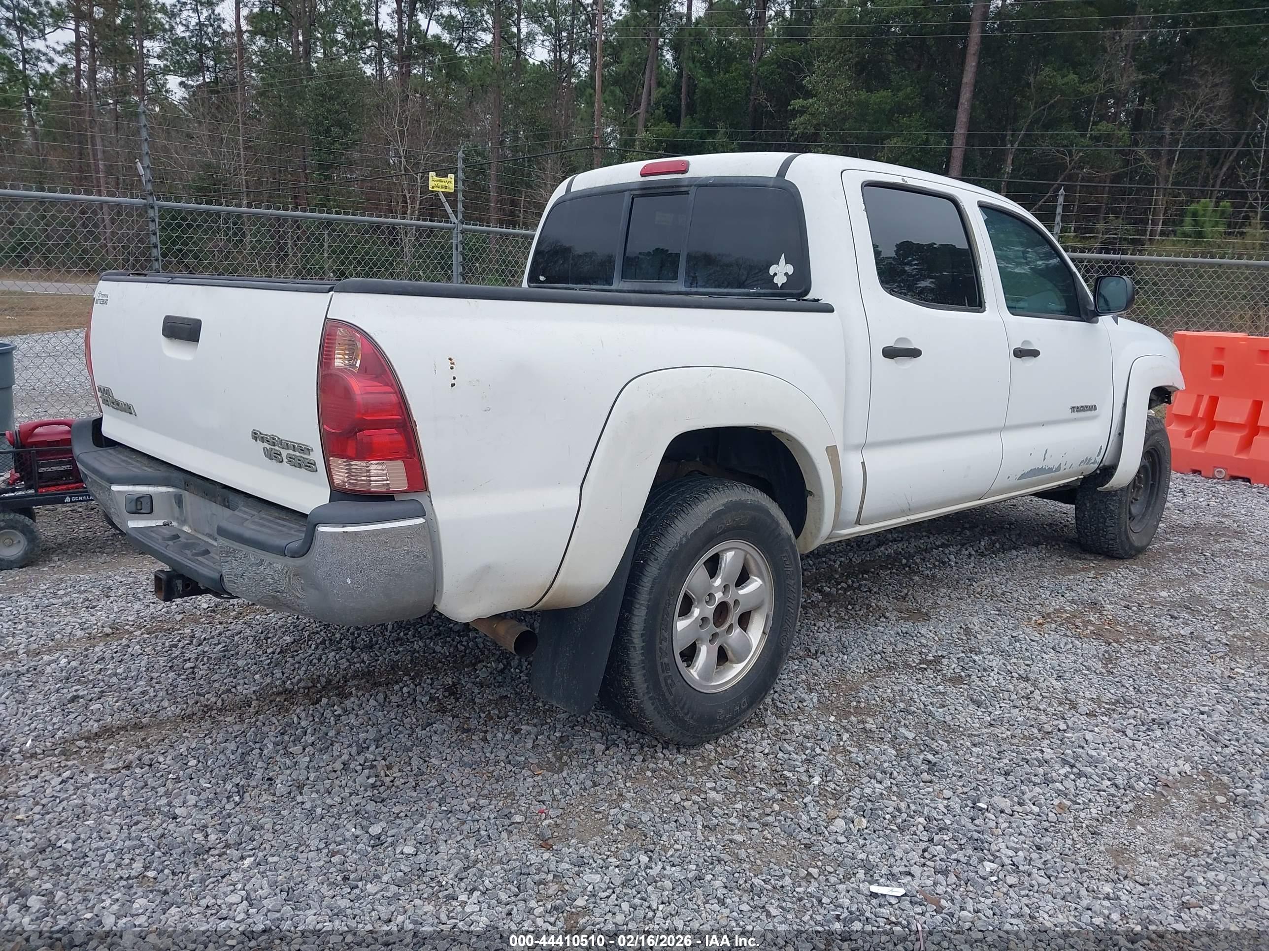 TOYOTA TACOMA image 4