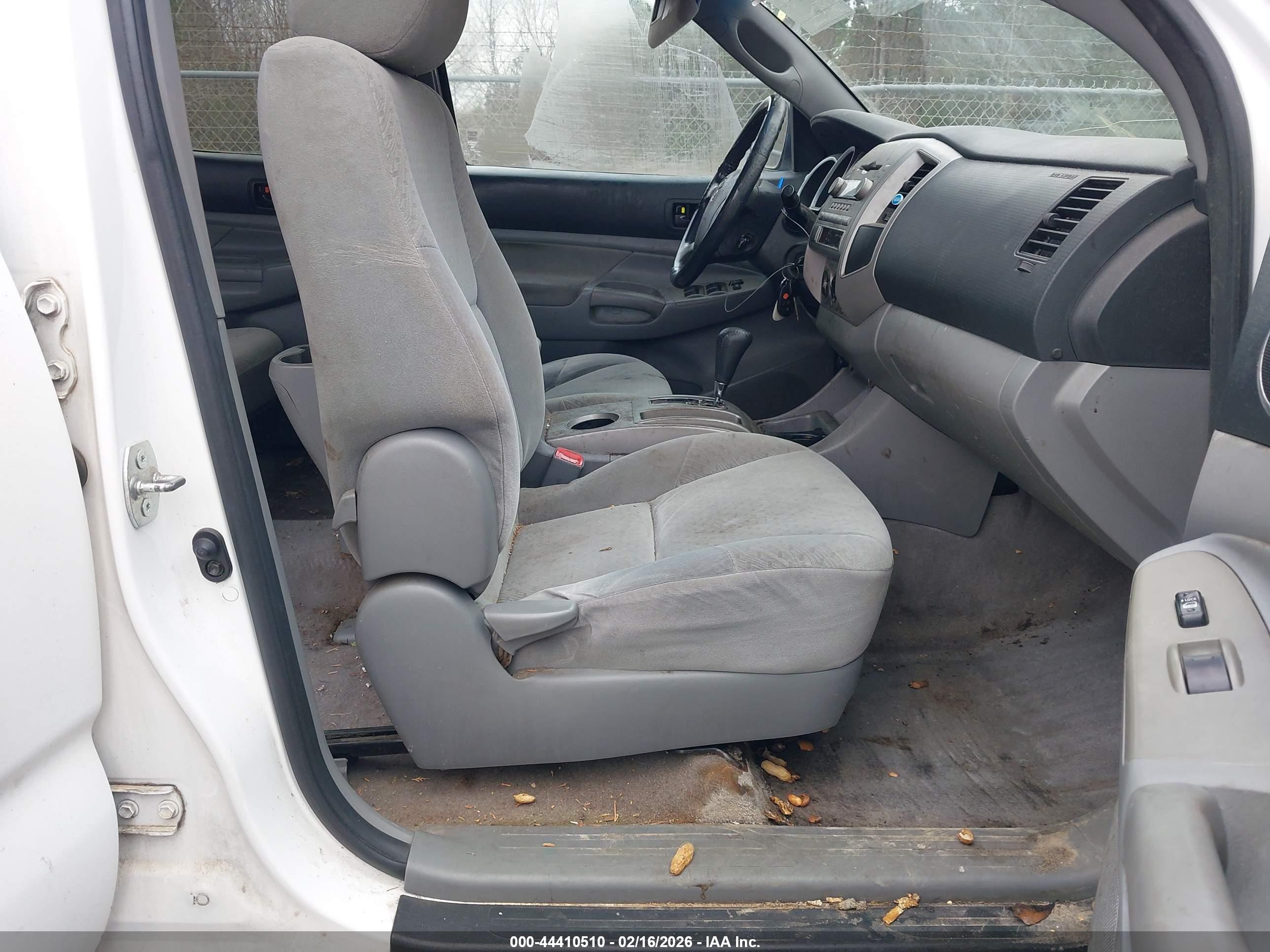 TOYOTA TACOMA image 5