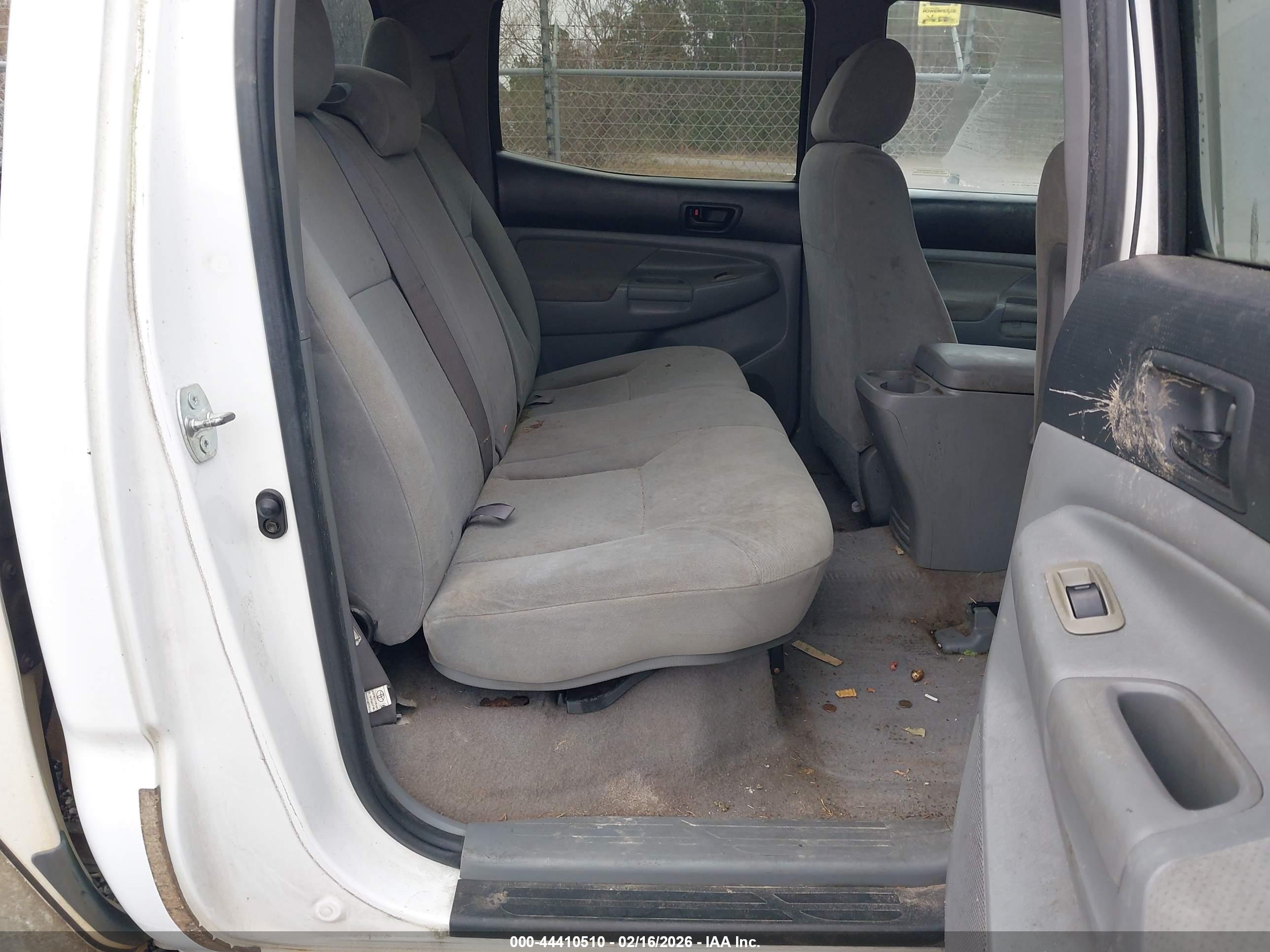 TOYOTA TACOMA image 8