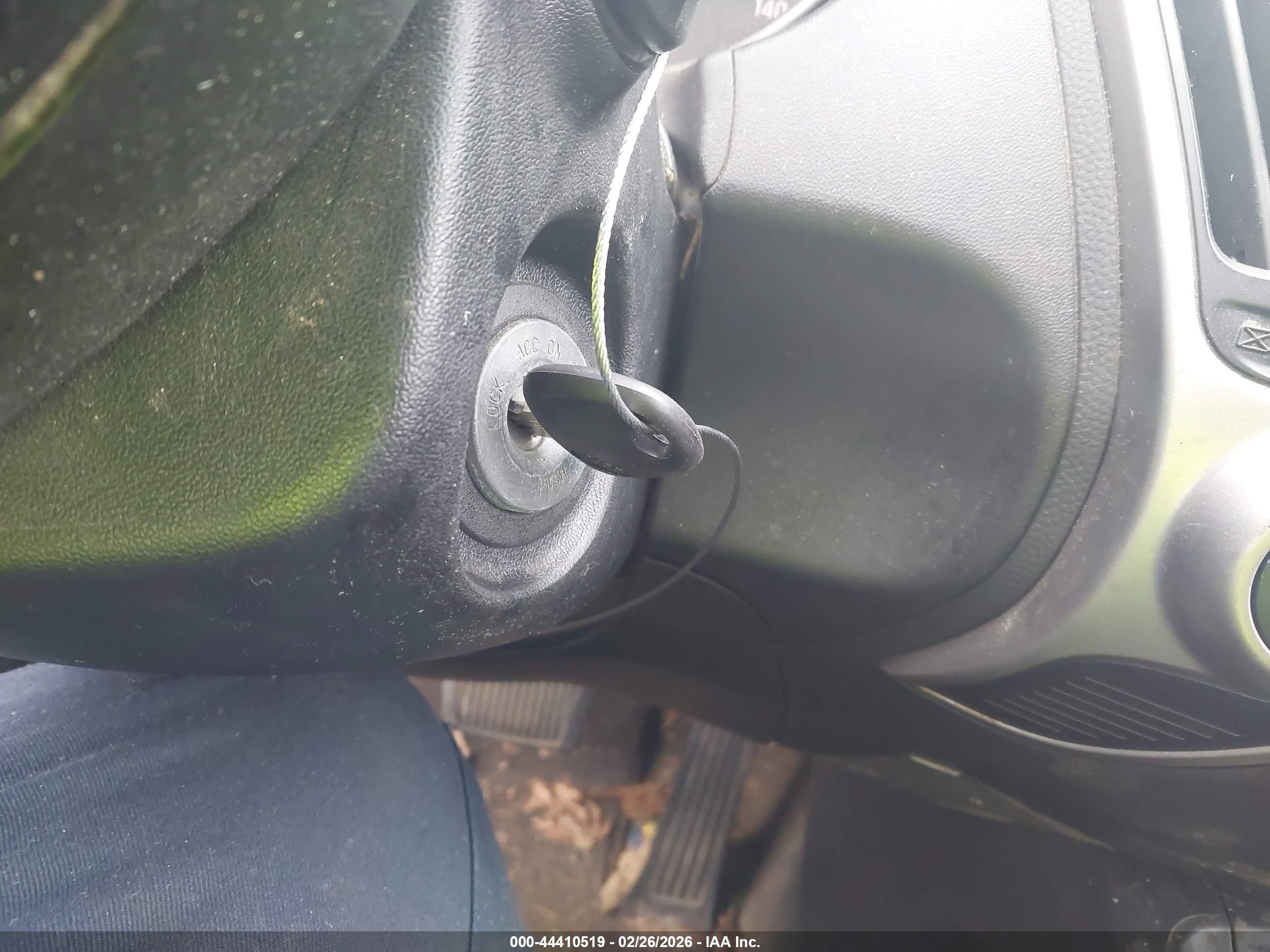 HYUNDAI TUCSON image 11