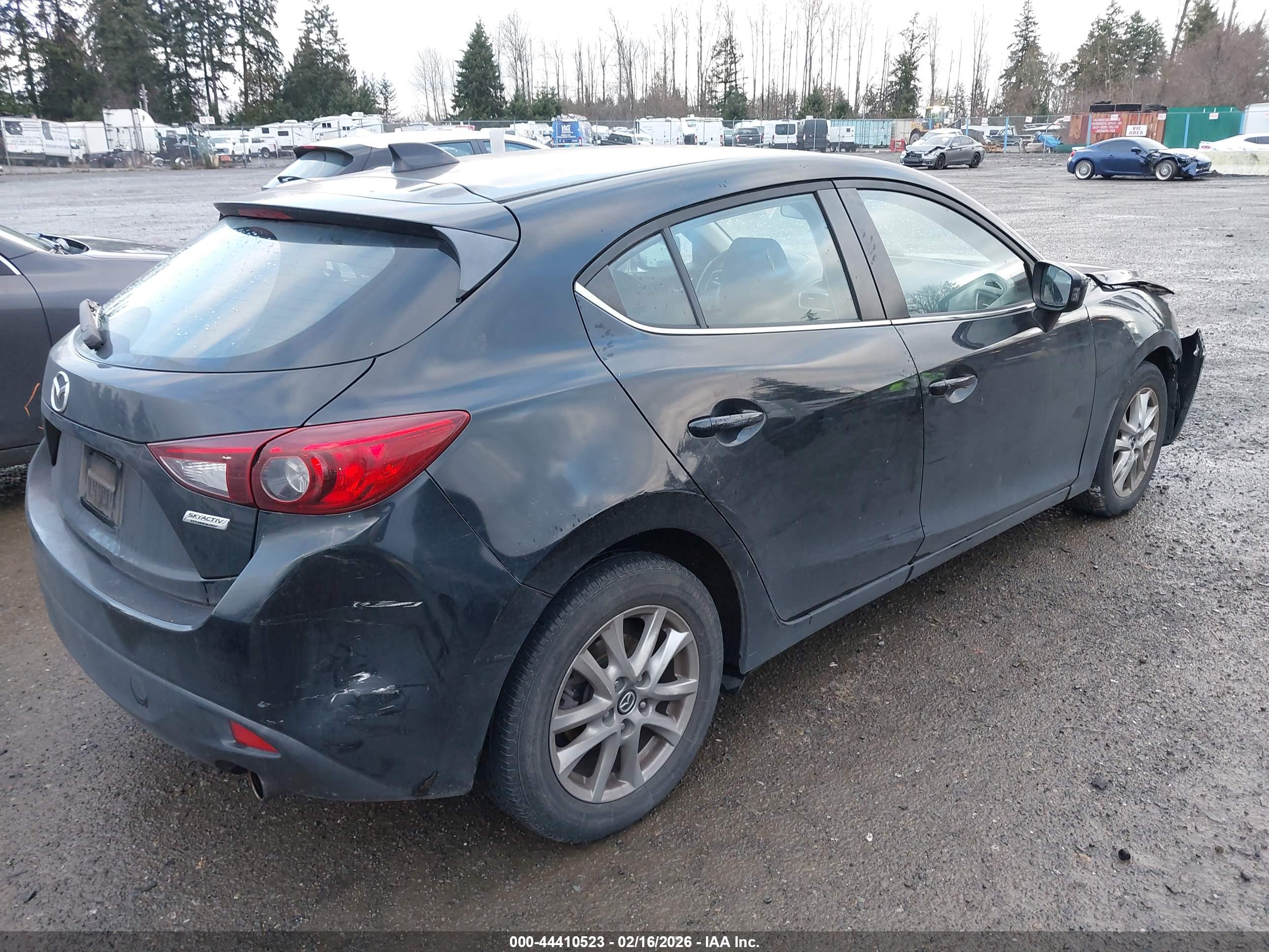 MAZDA MAZDA3 image 4