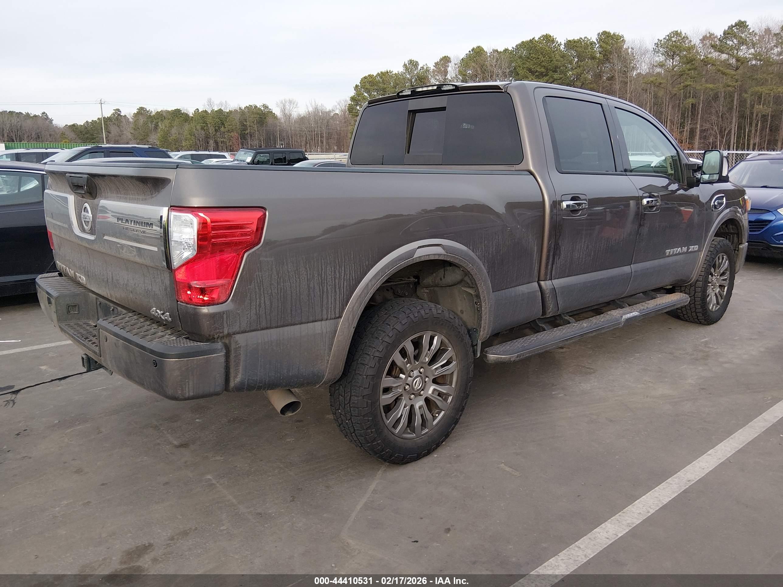 NISSAN TITAN image 4