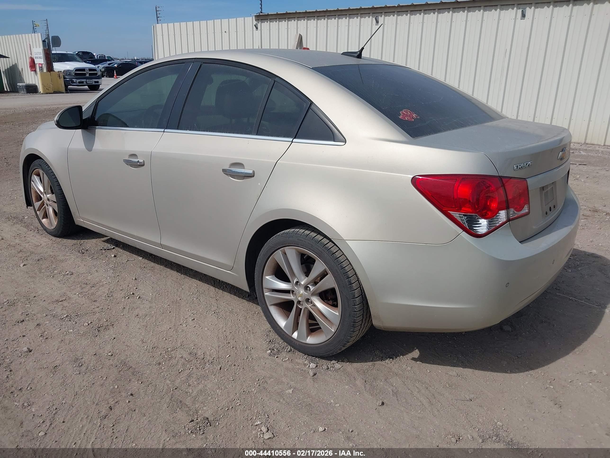 CHEVROLET CRUZE image 3