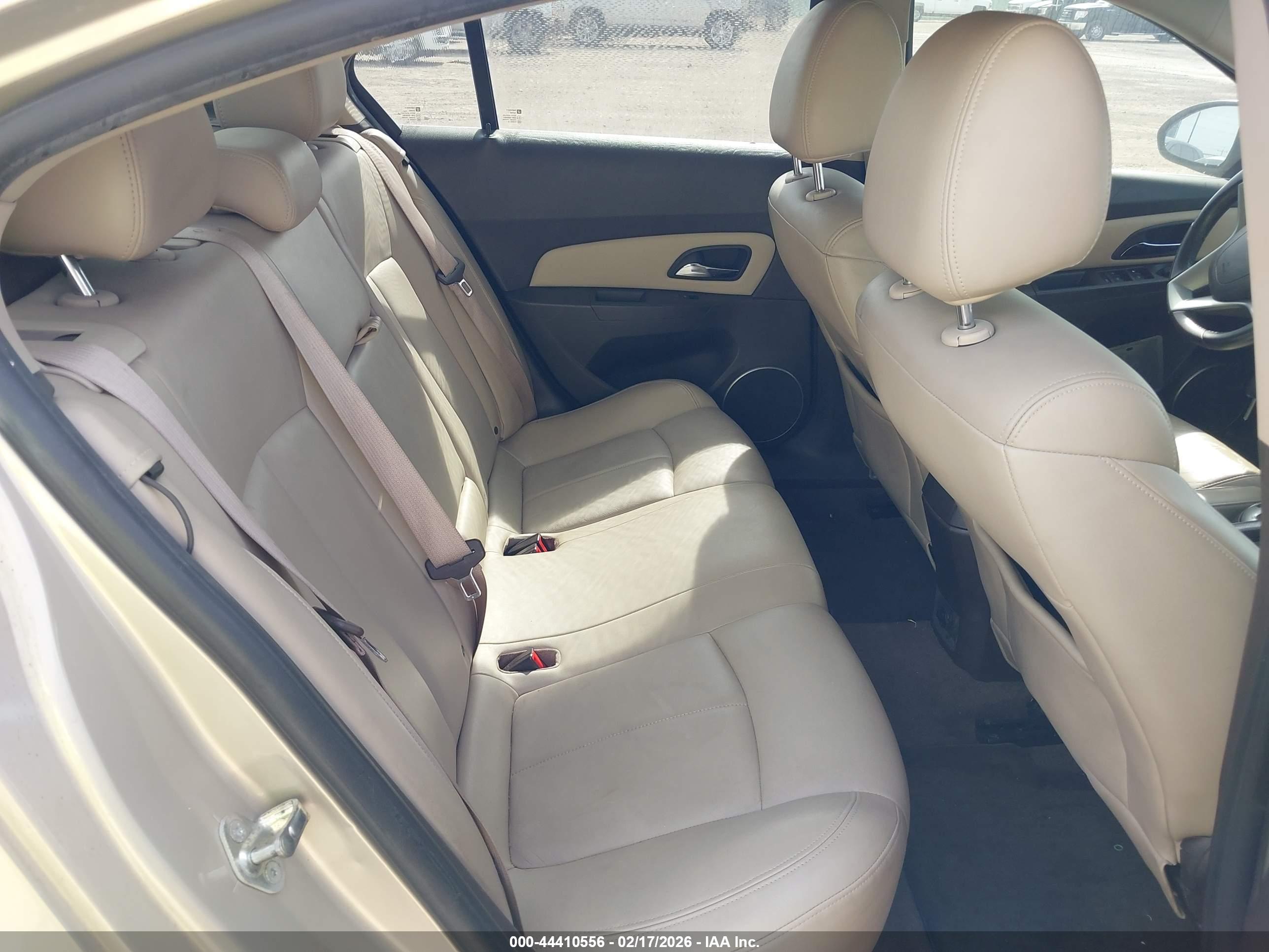 CHEVROLET CRUZE image 8