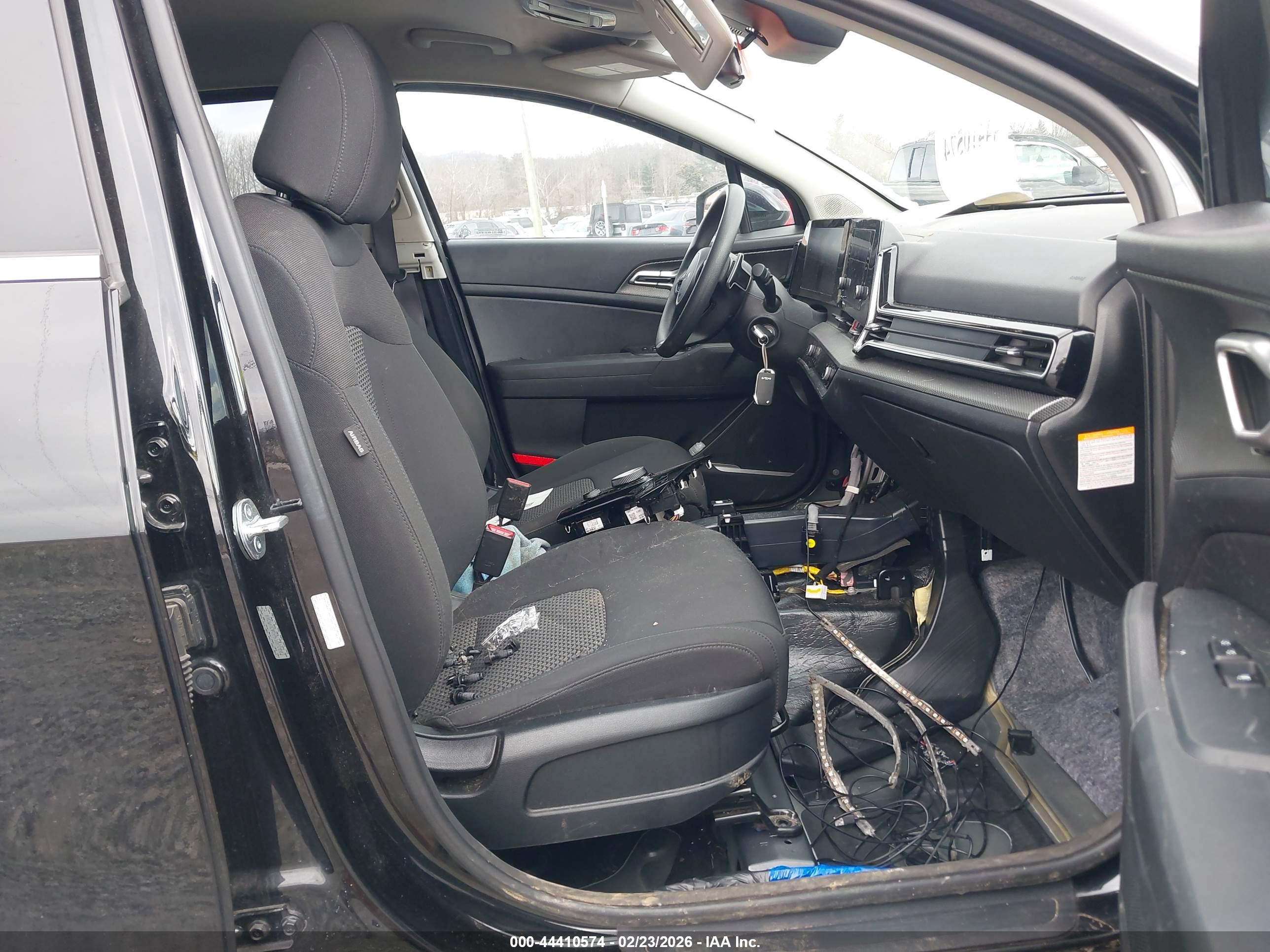 KIA SPORTAGE image 5