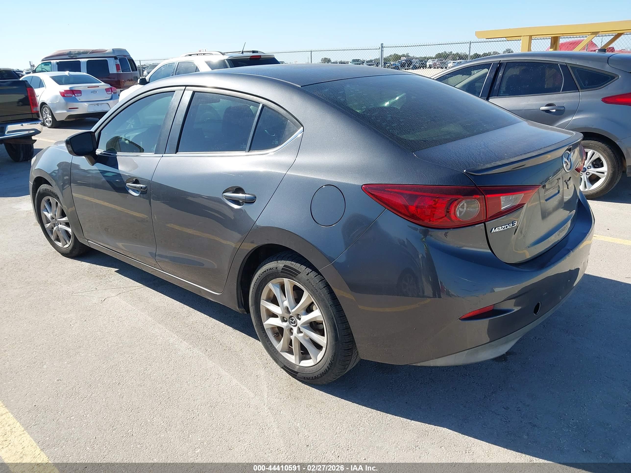 MAZDA MAZDA3 image 3