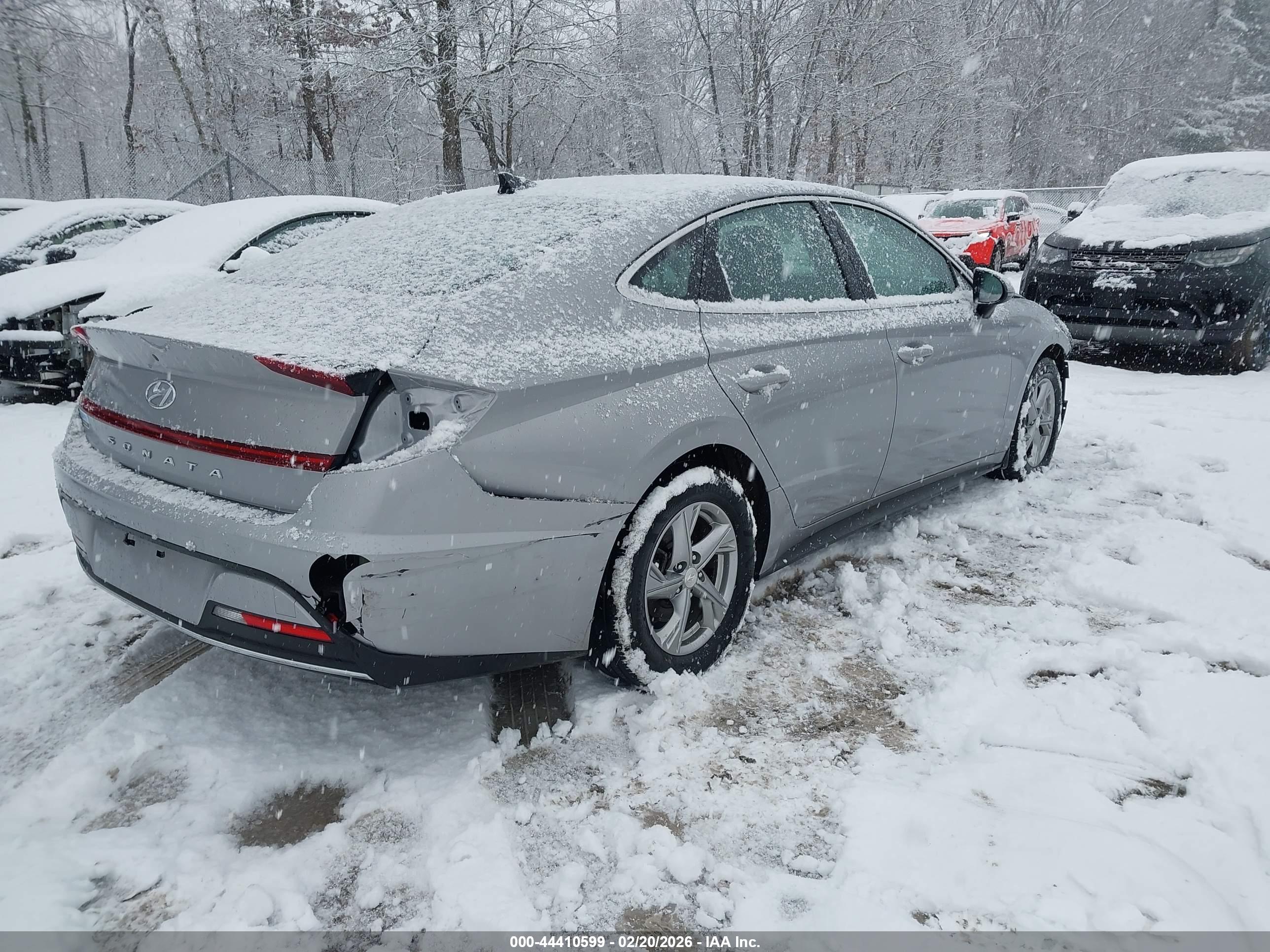 HYUNDAI SONATA image 4