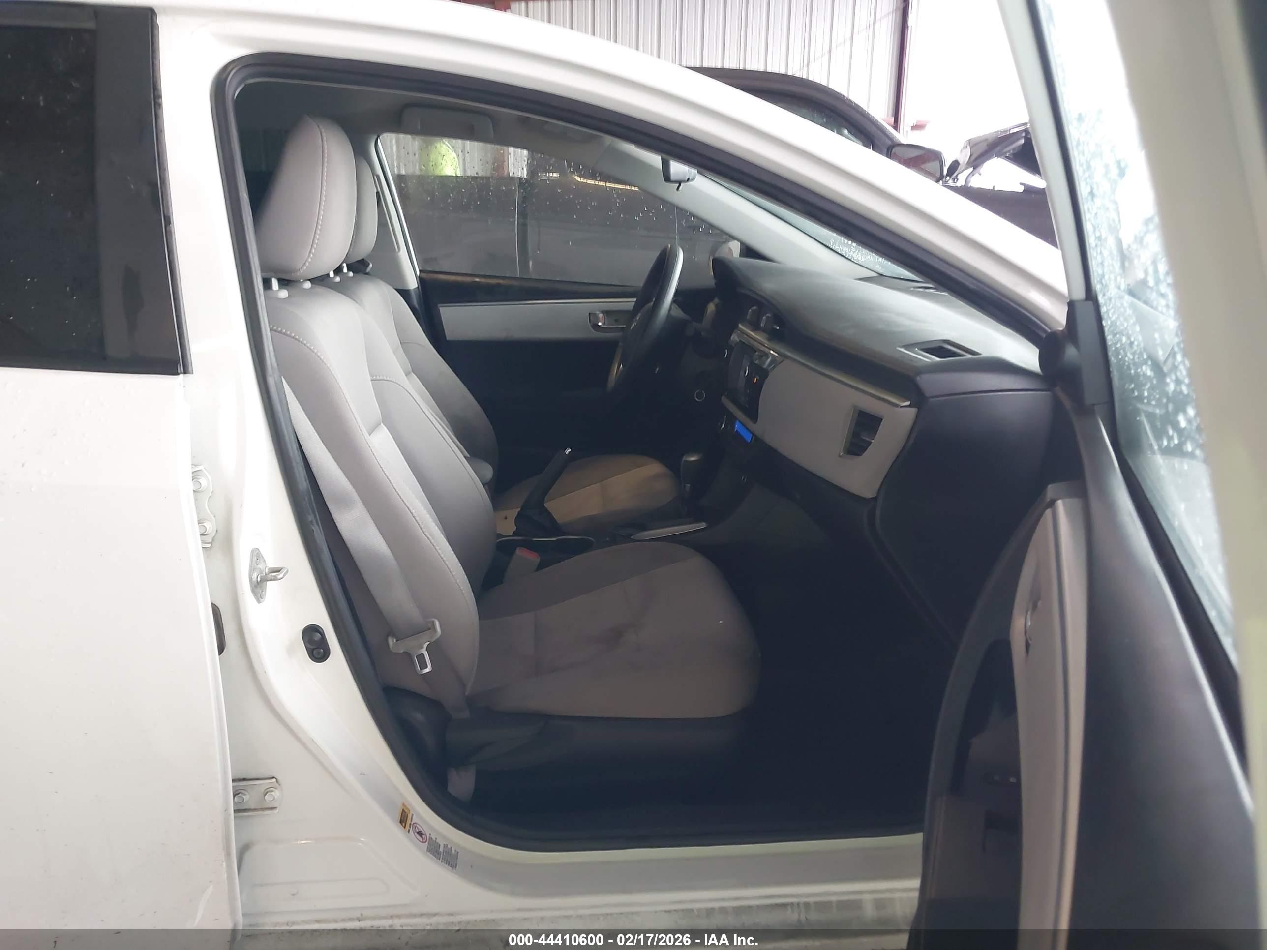 TOYOTA COROLLA image 5