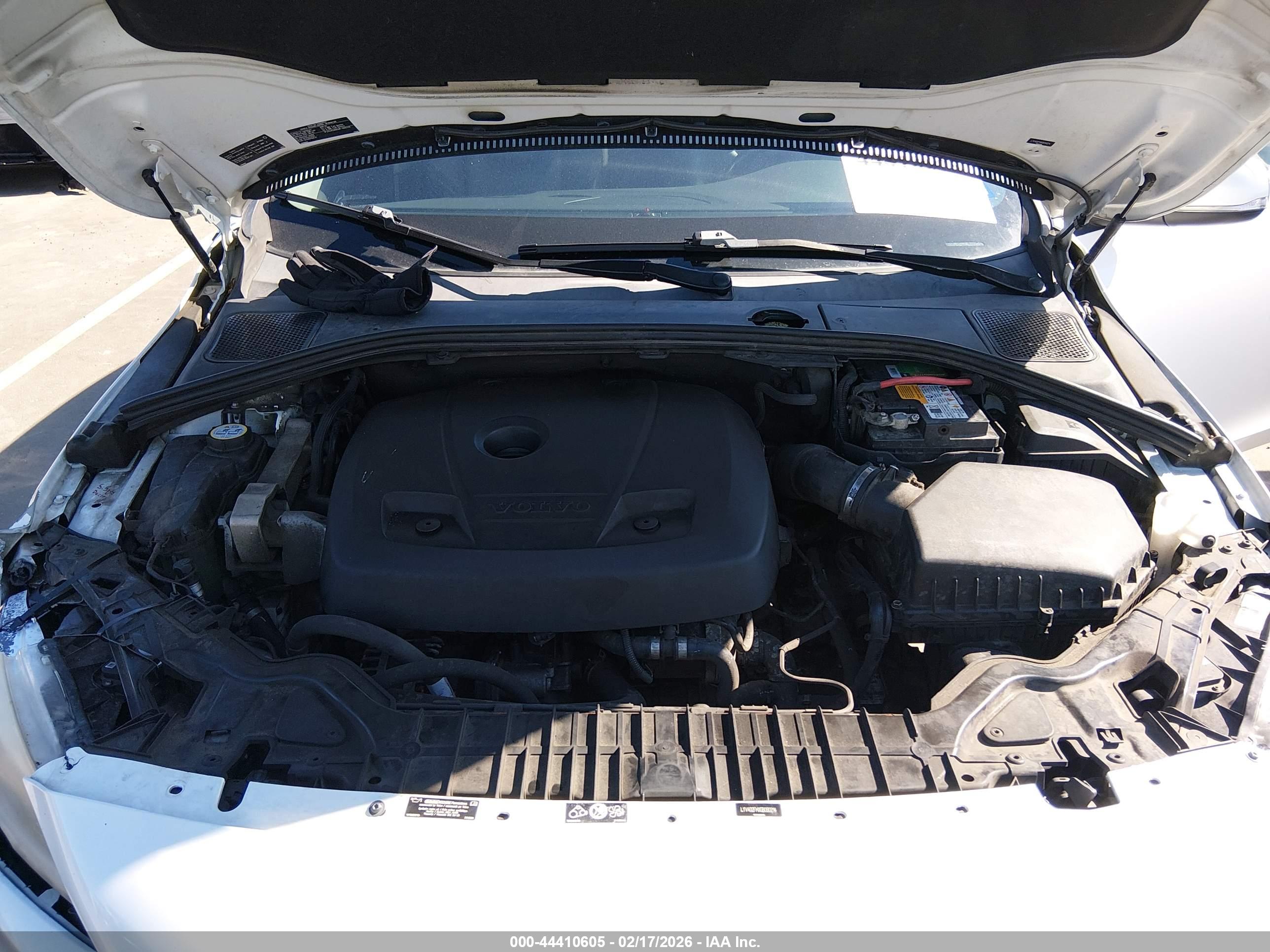 VOLVO S60 image 10