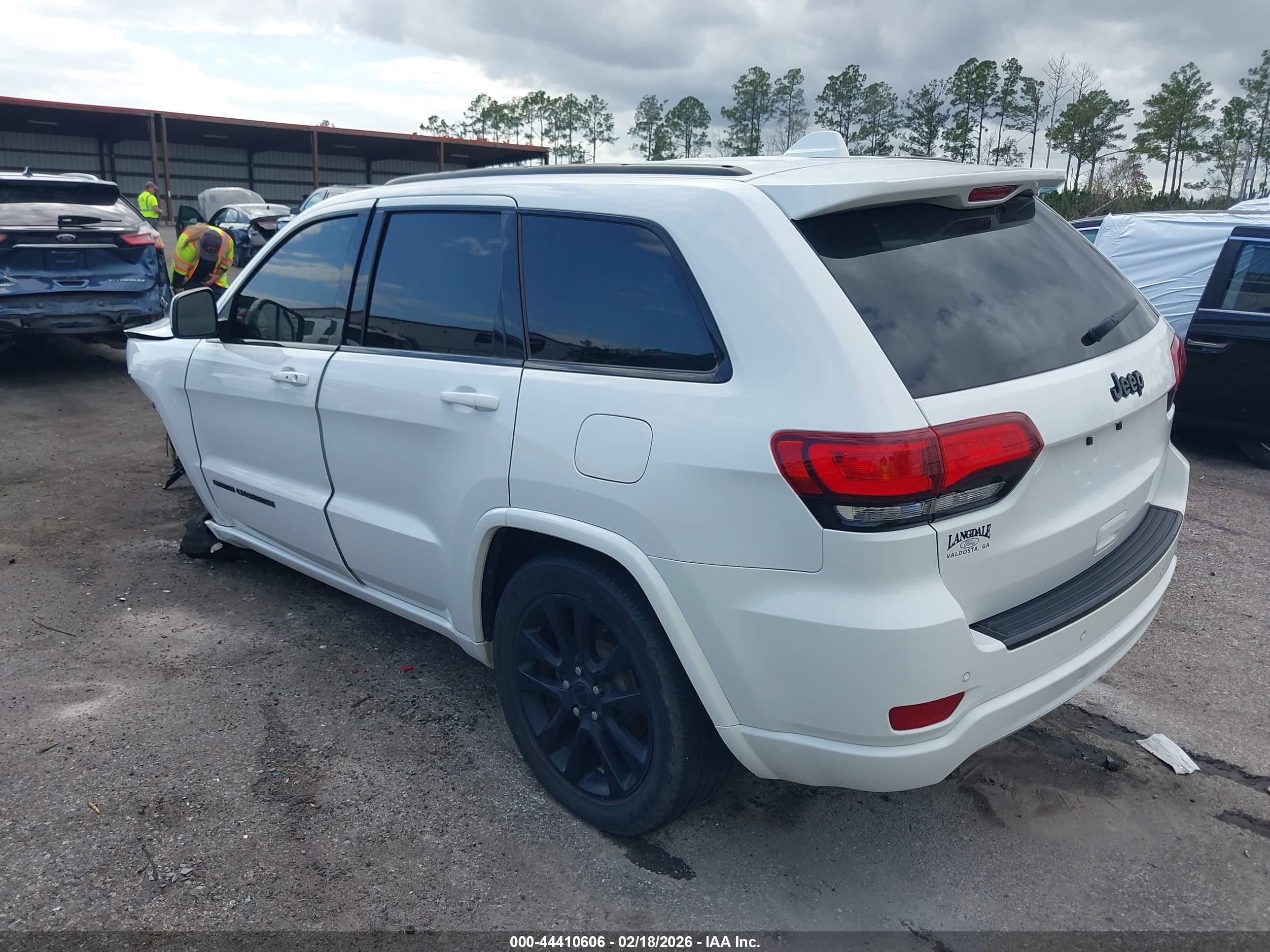 JEEP GRAND image 3