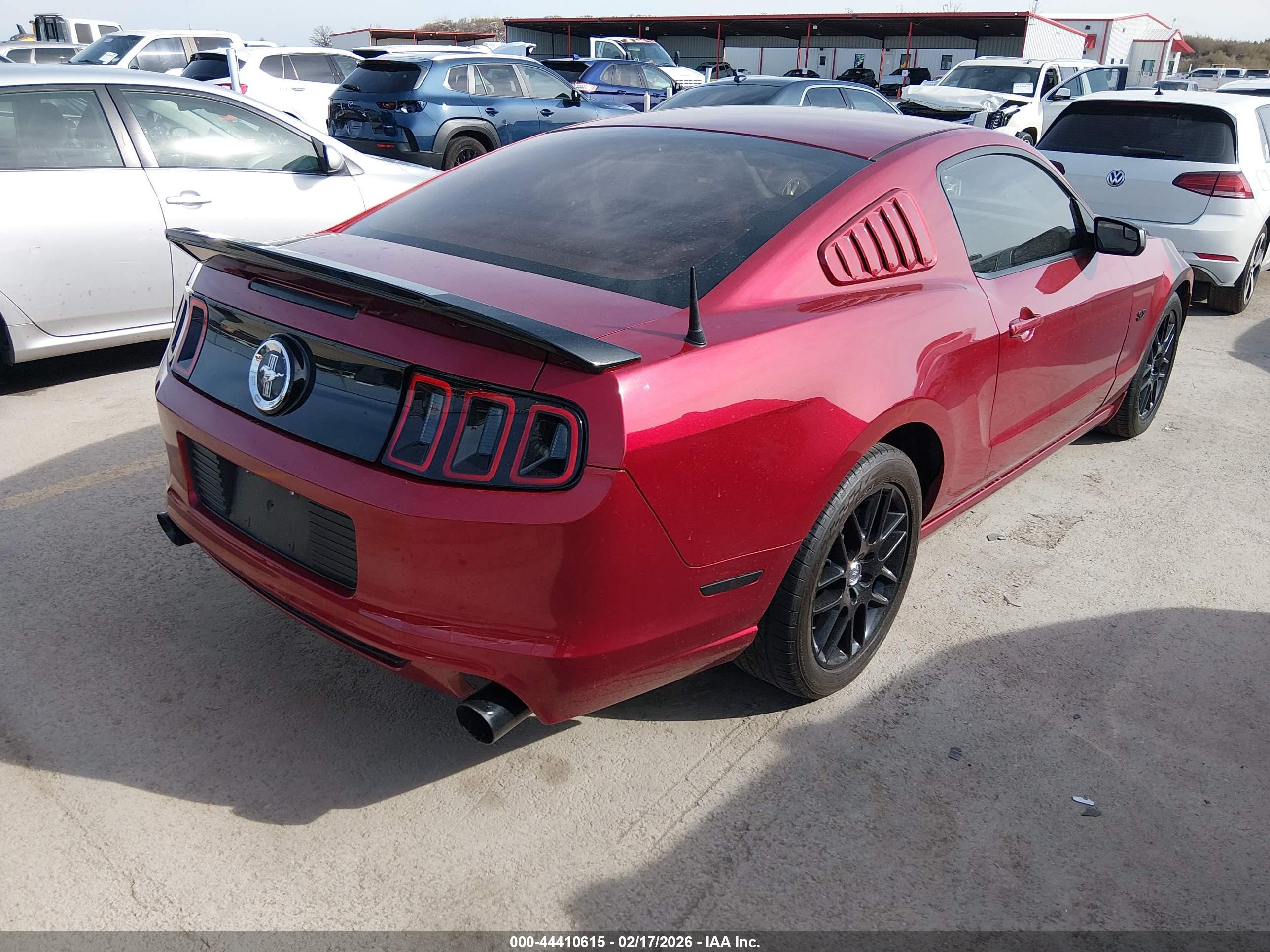 FORD MUSTANG image 4
