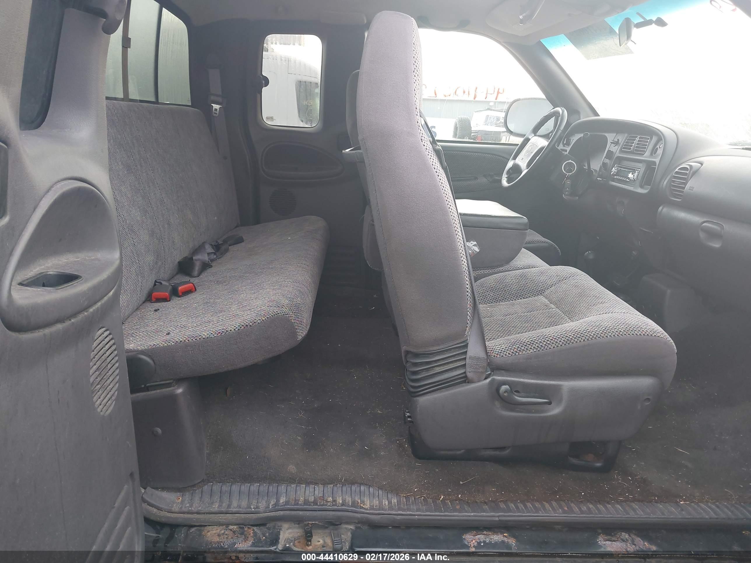 DODGE RAM image 8
