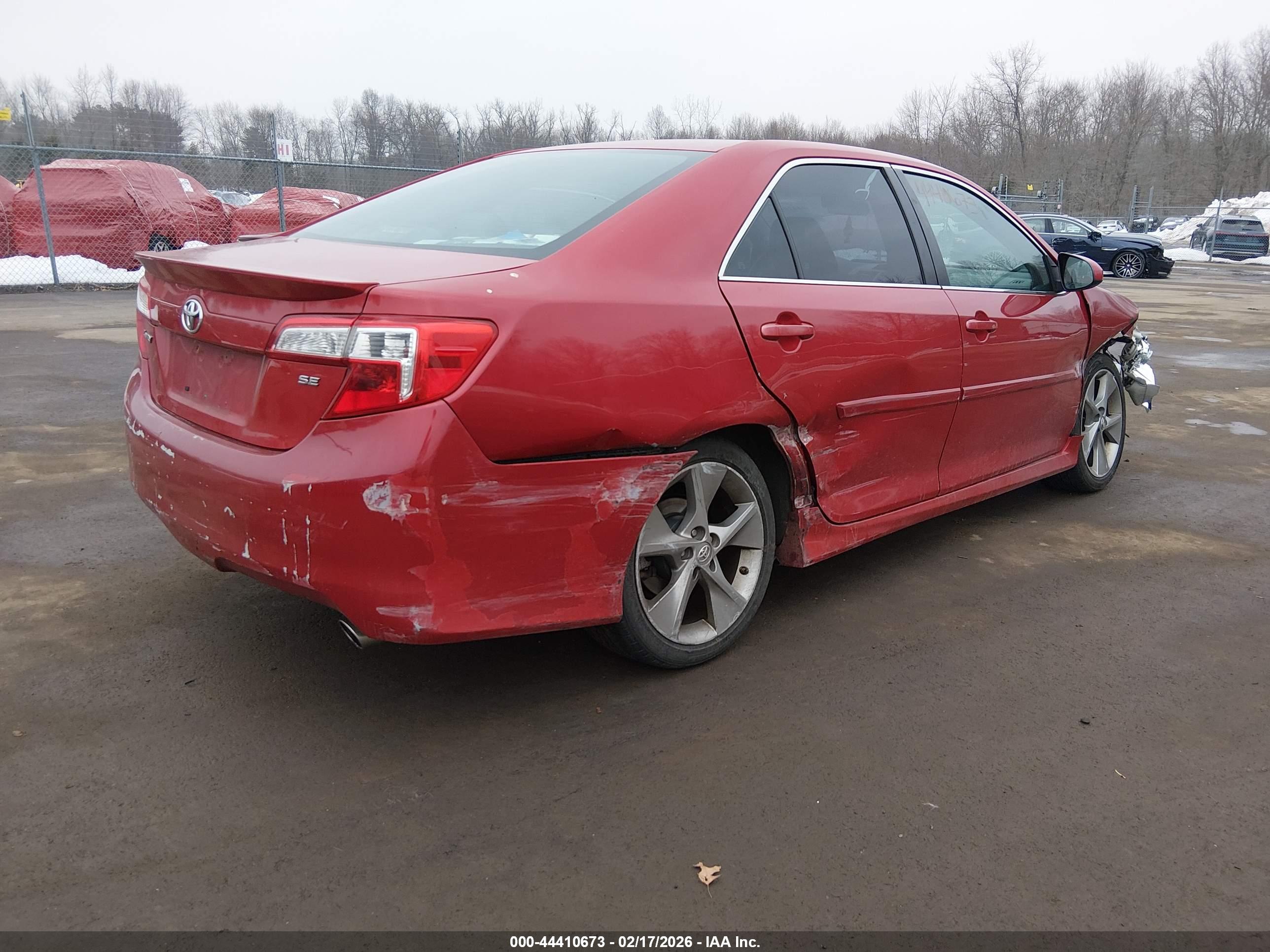 TOYOTA CAMRY image 4