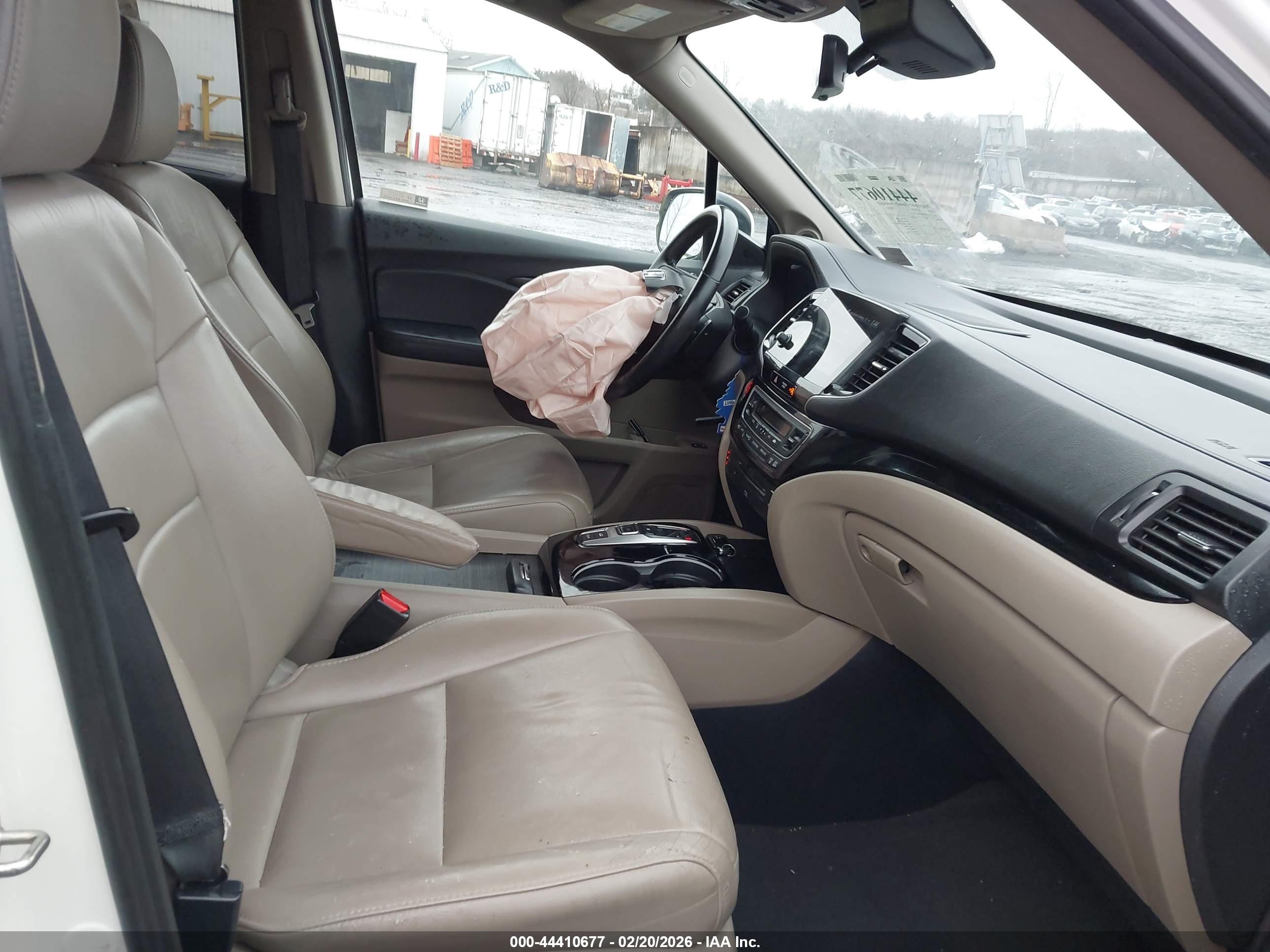 HONDA PILOT image 5