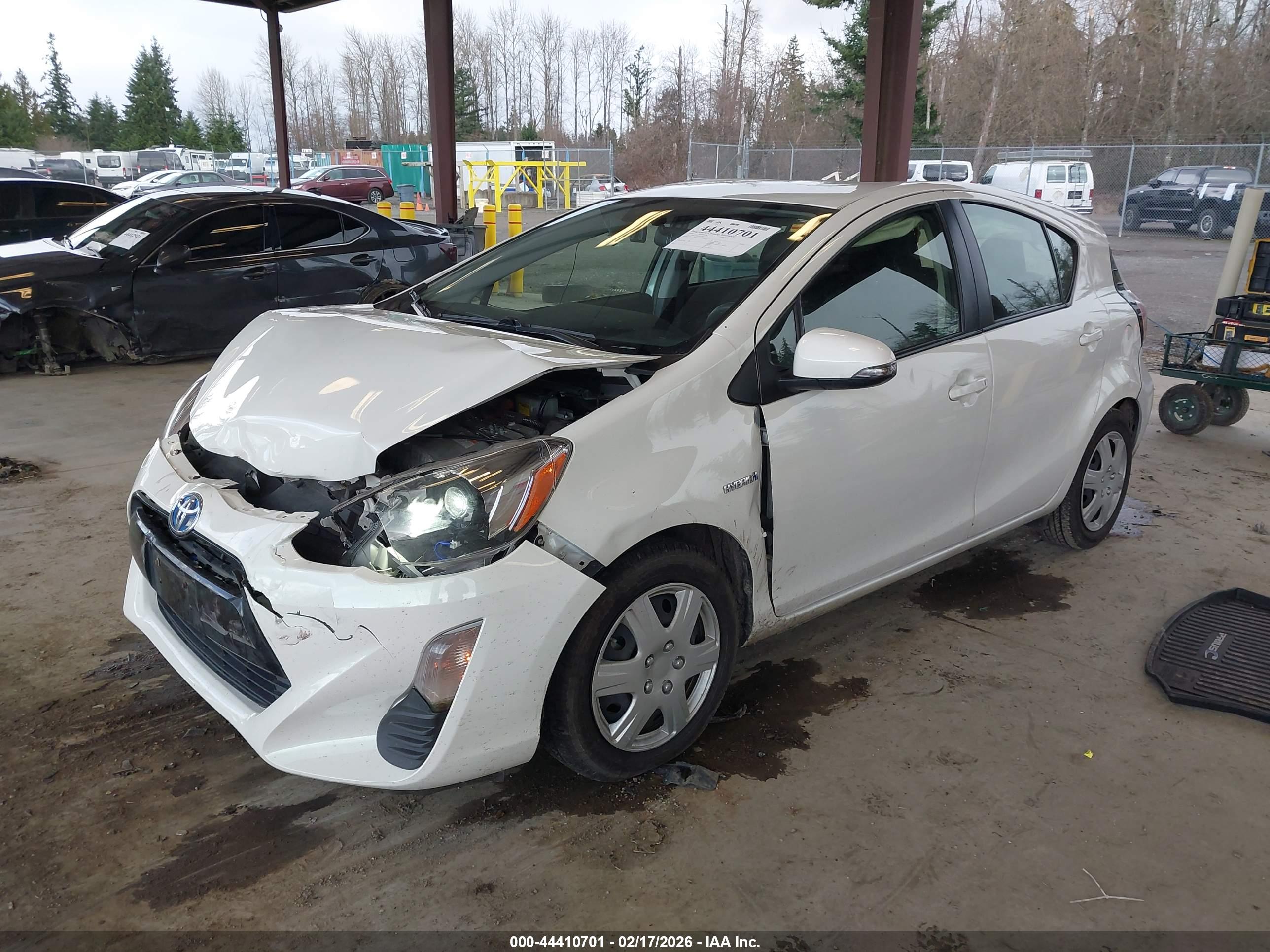 TOYOTA PRIUS image 2
