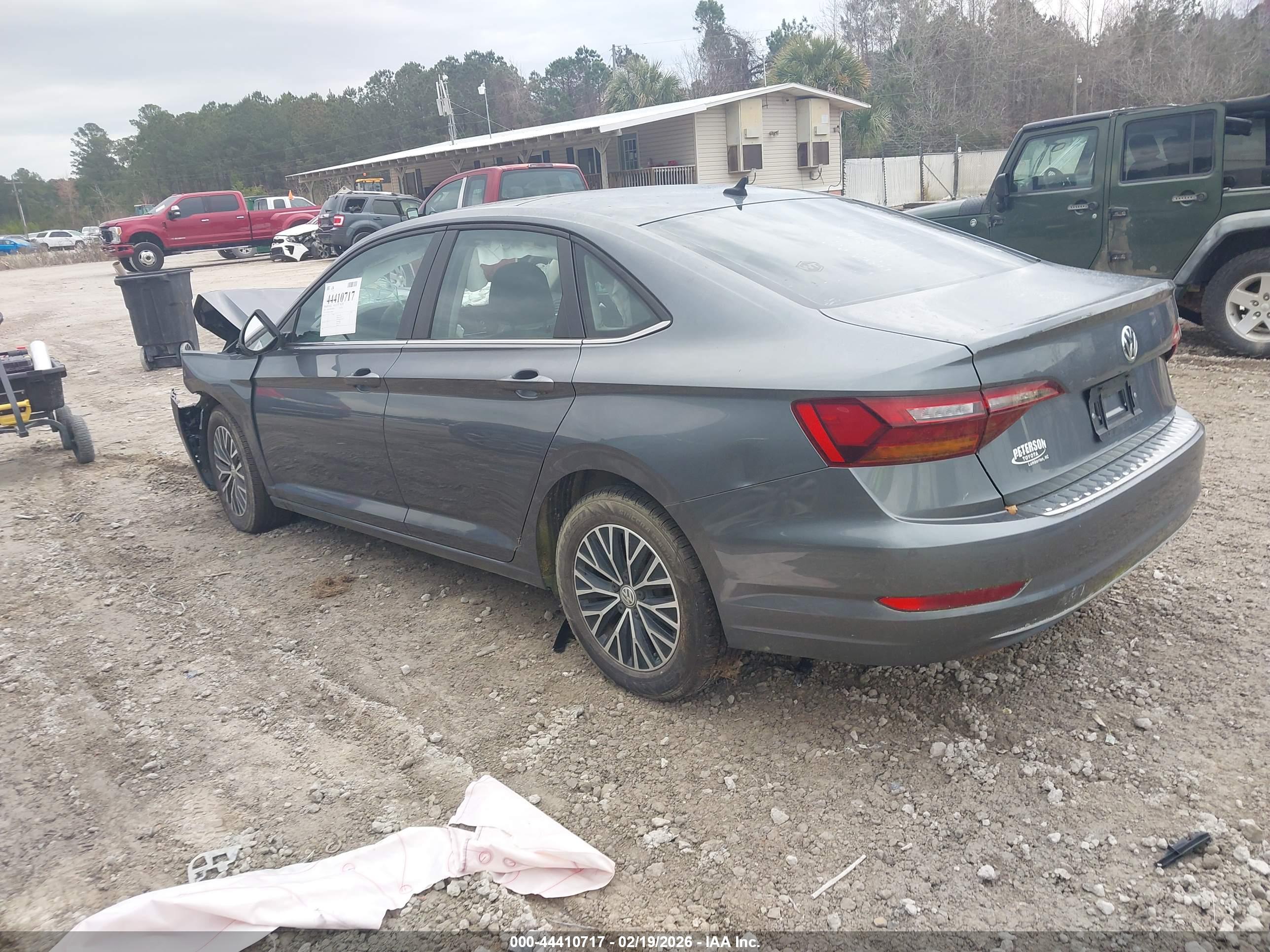 VOLKSWAGEN JETTA image 3