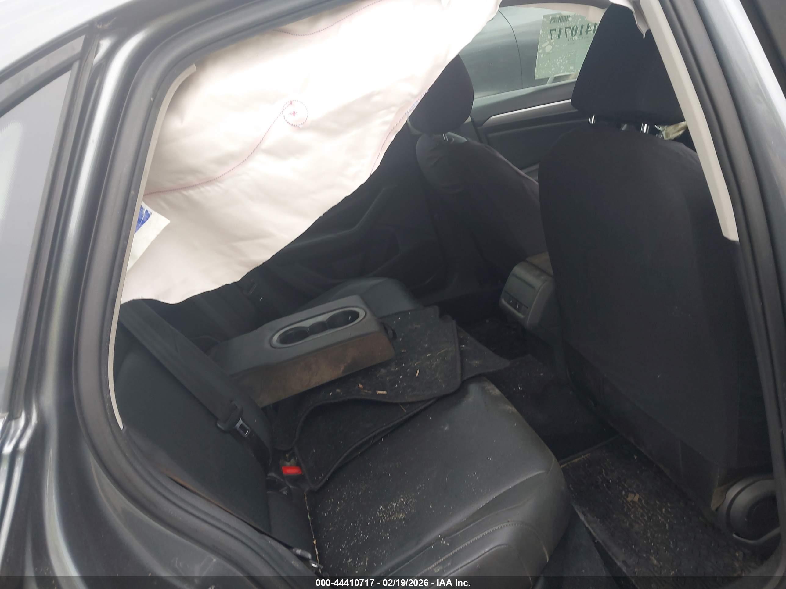 VOLKSWAGEN JETTA image 8