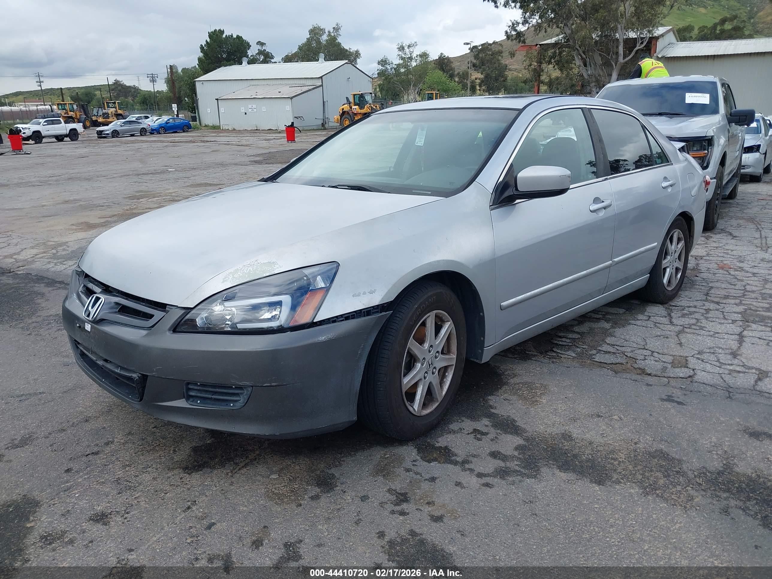 HONDA ACCORD image 2