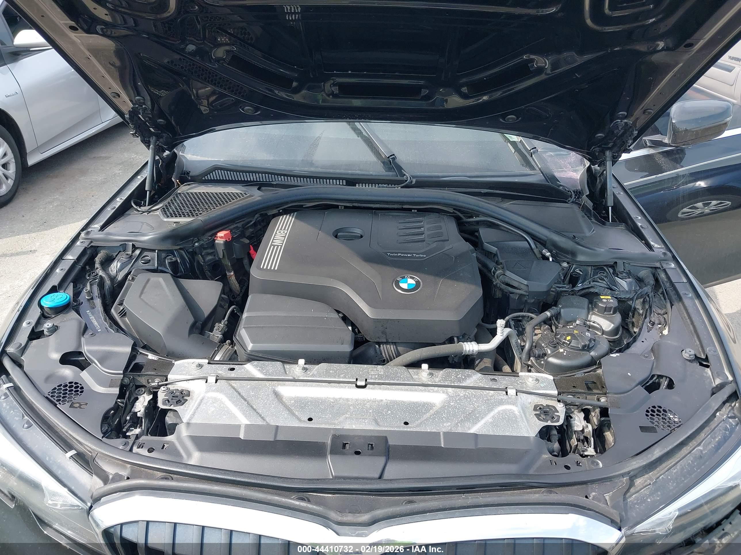 BMW 330I image 10