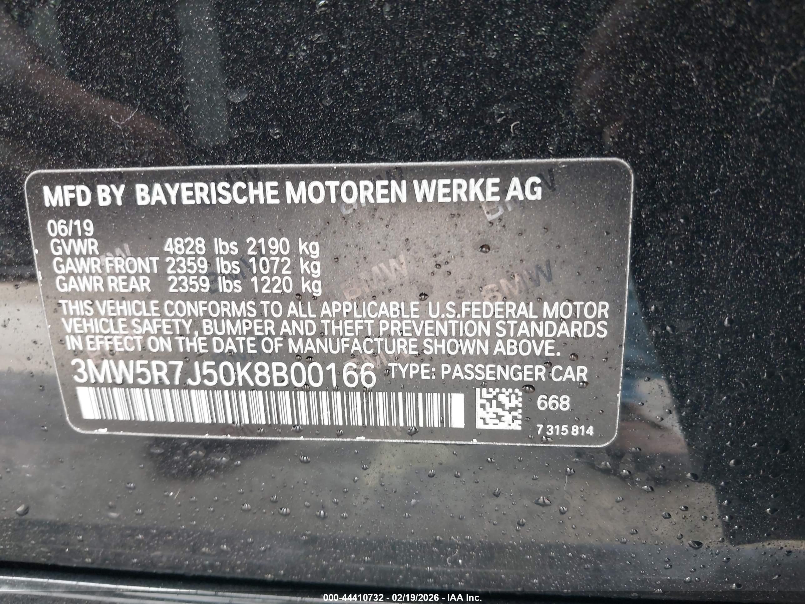 BMW 330I image 9