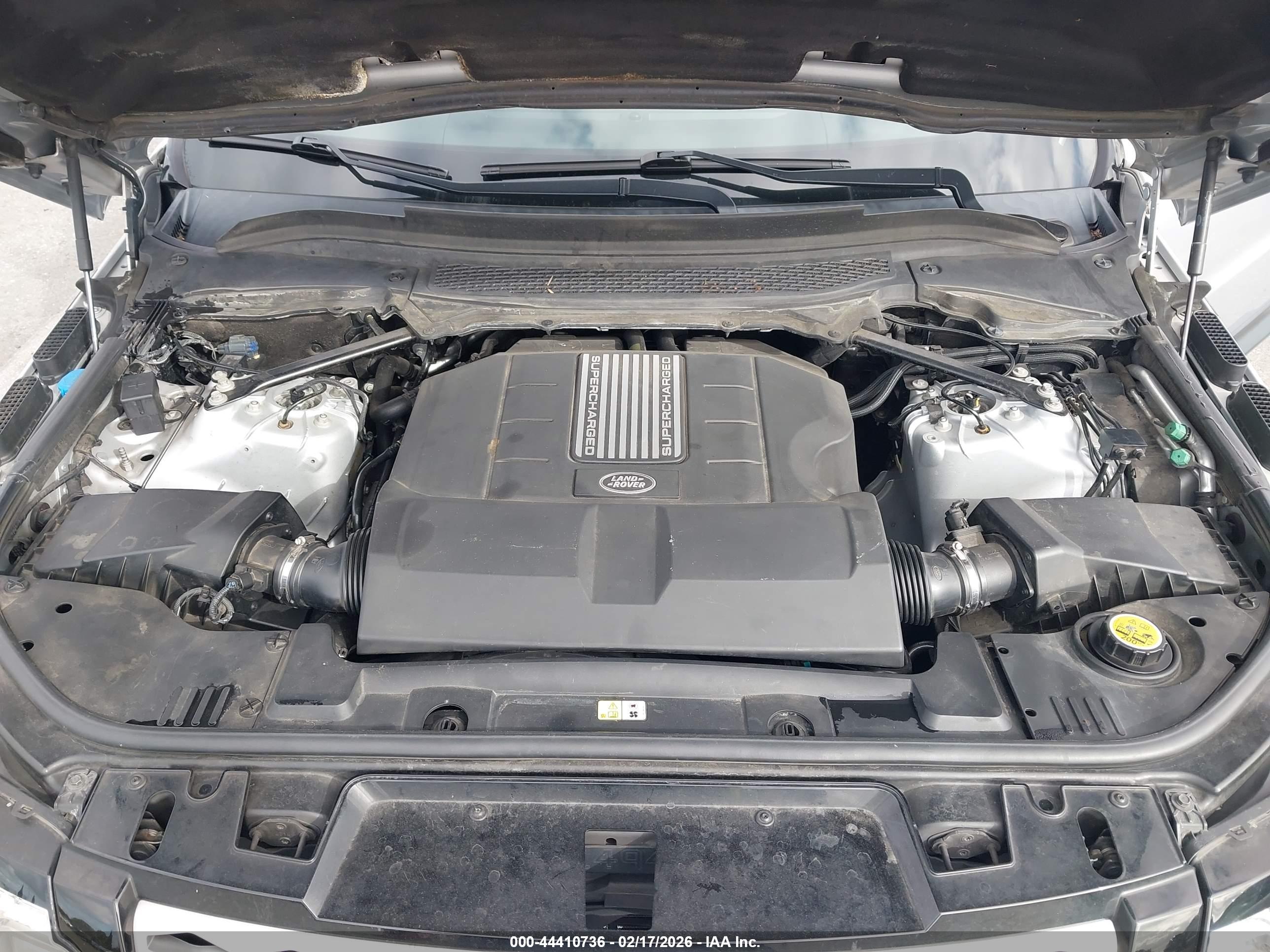 LAND ROVER image 10