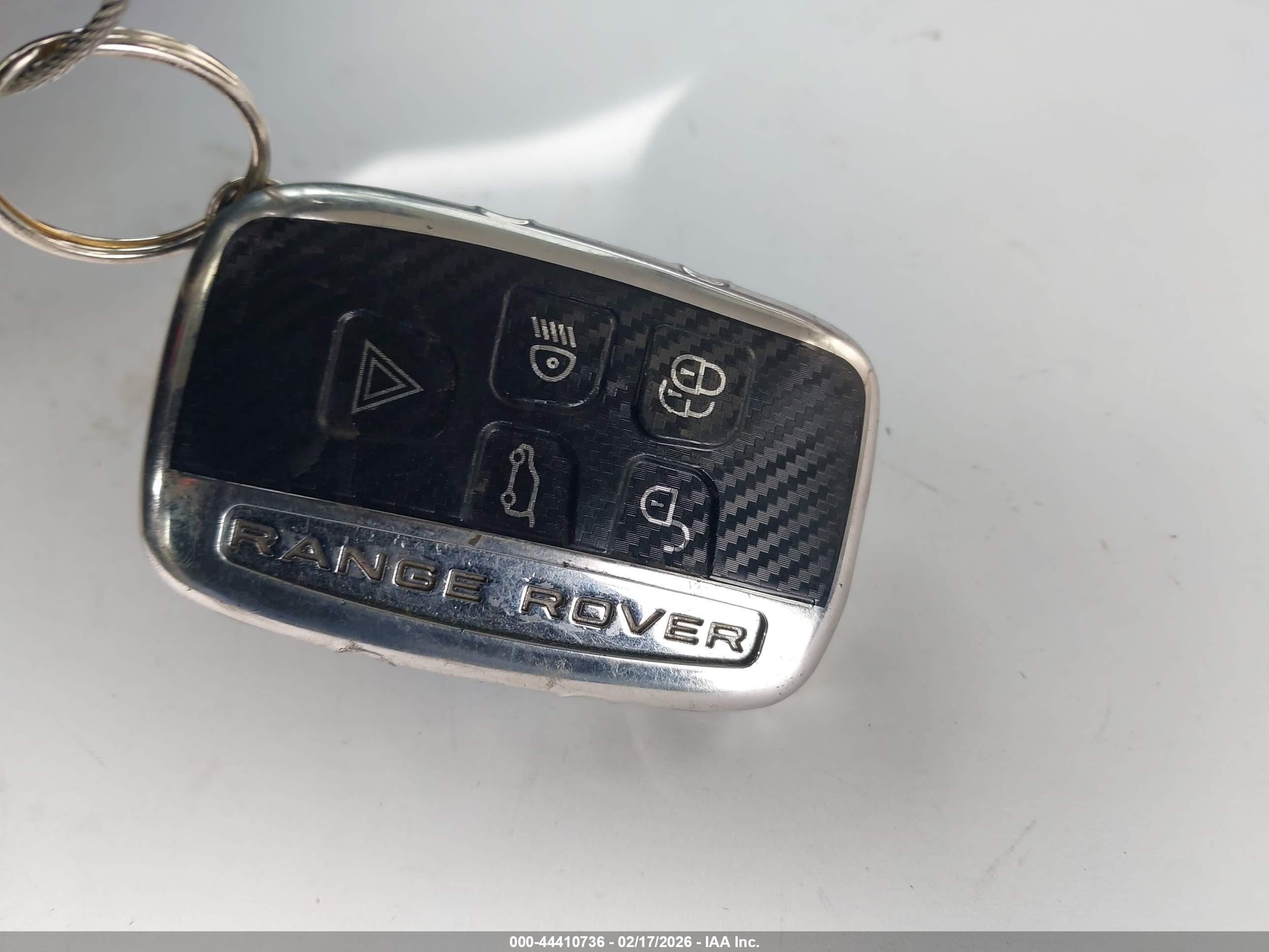 LAND ROVER image 11