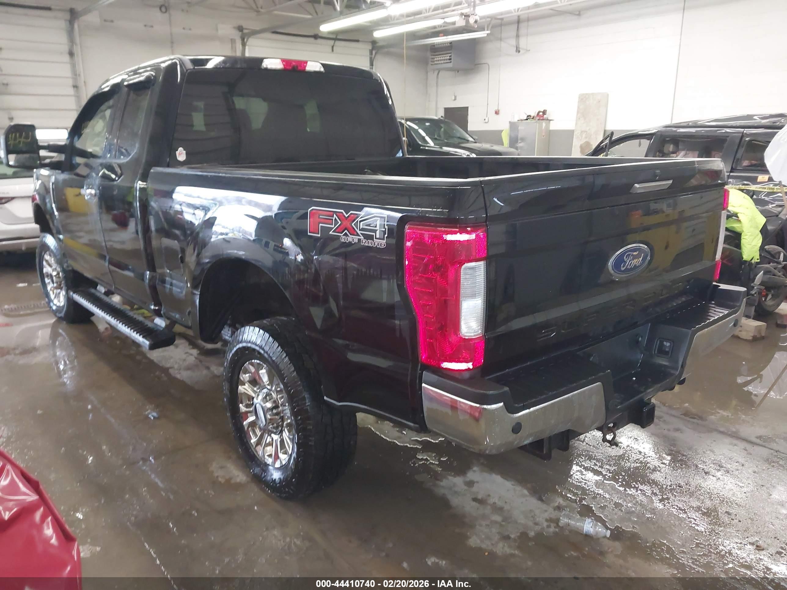 FORD F-250 image 3