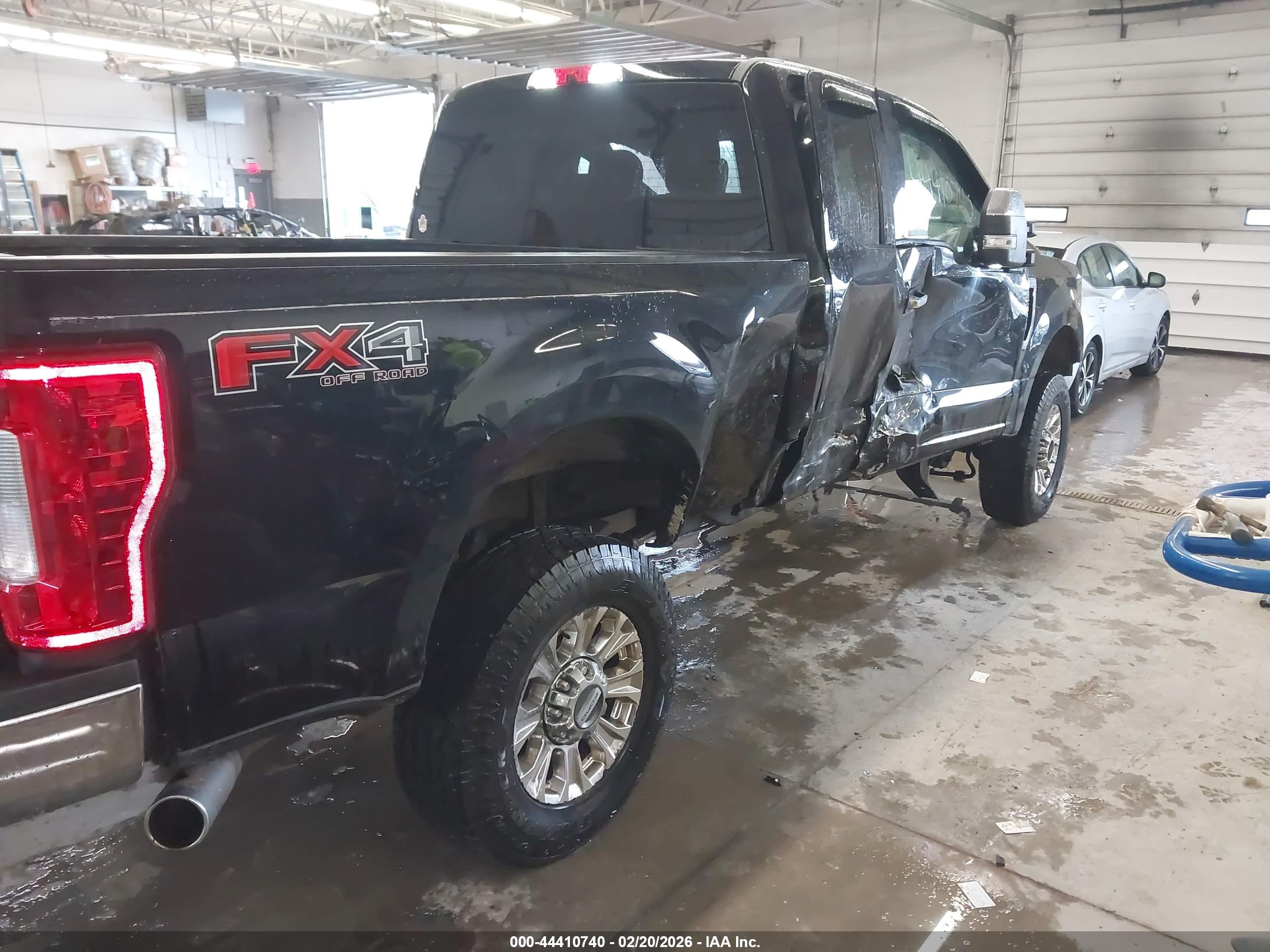 FORD F-250 image 6