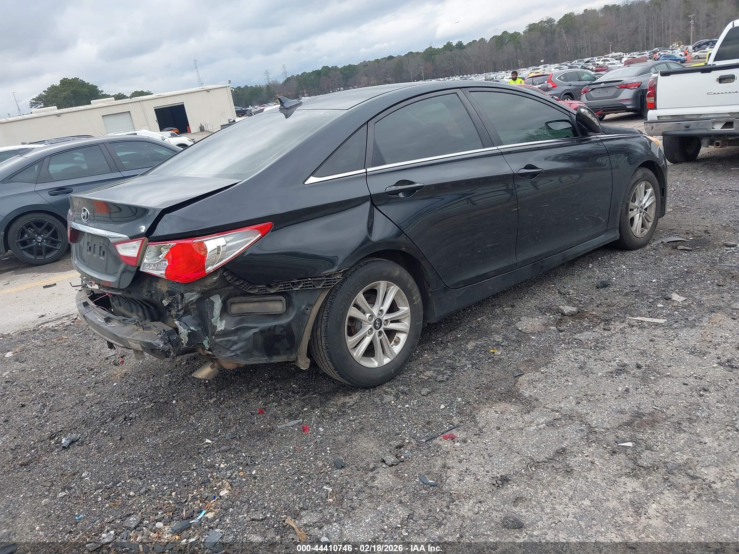 HYUNDAI SONATA image 4