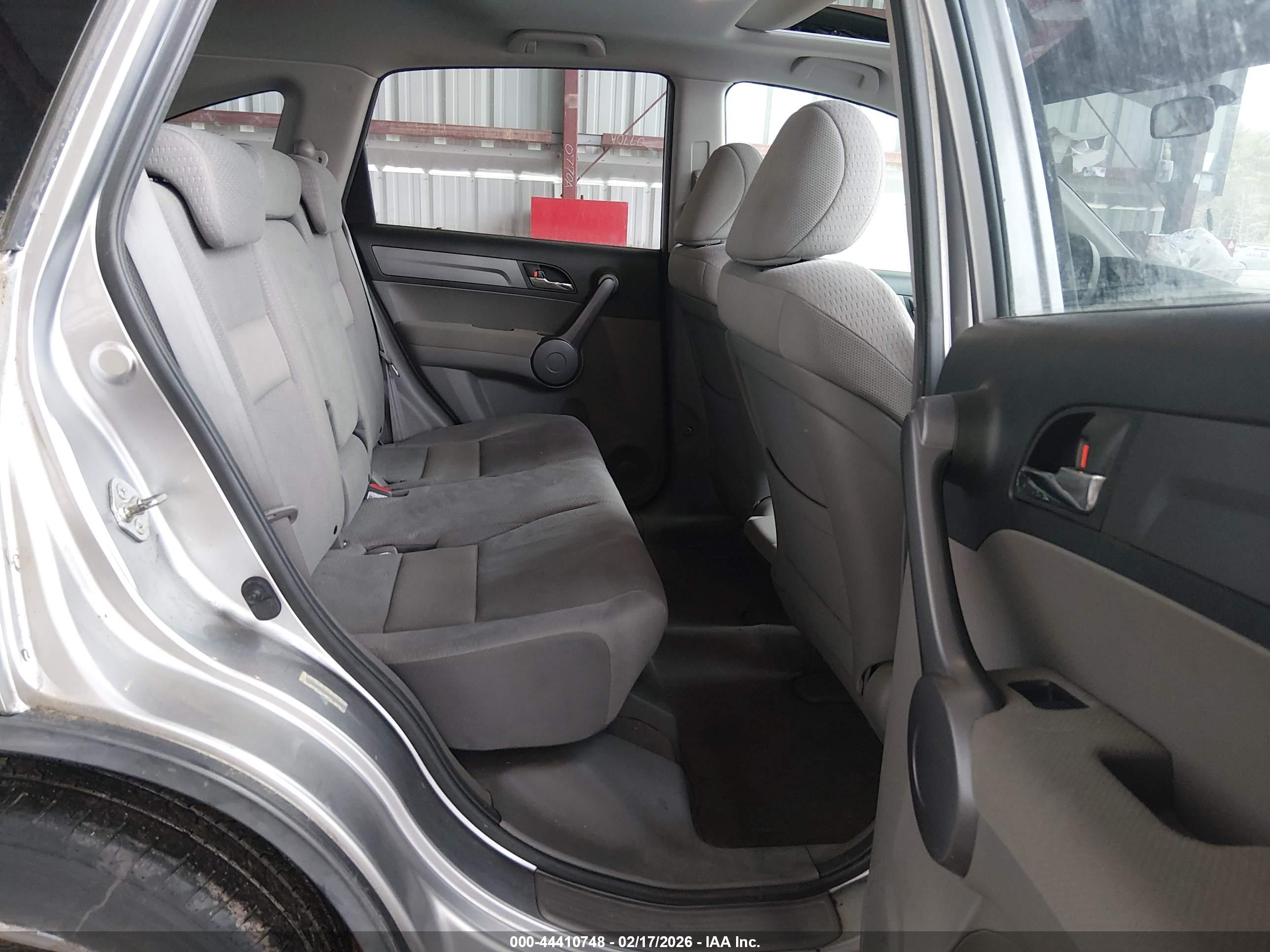 HONDA CR-V image 8
