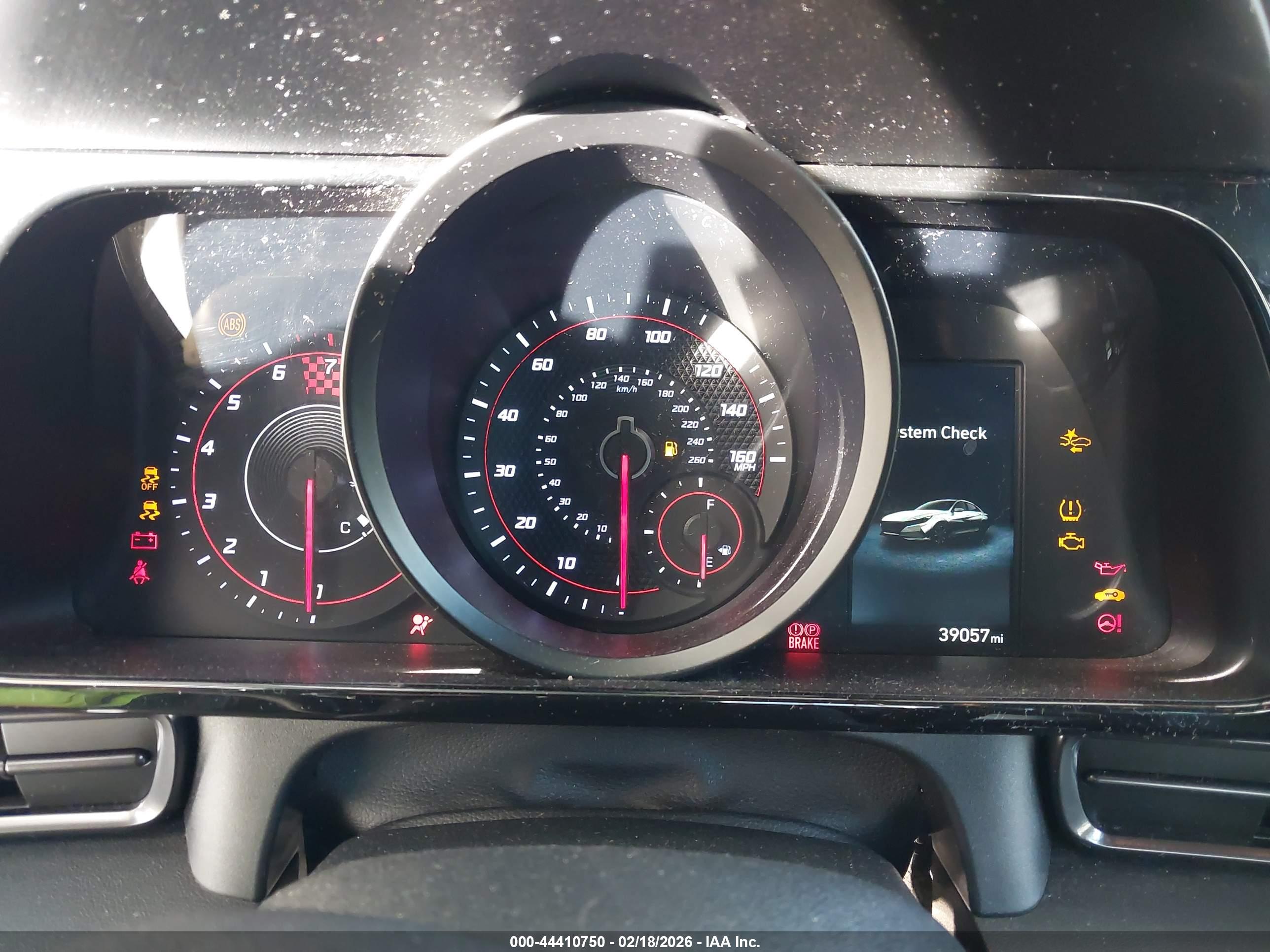HYUNDAI ELANTRA image 7