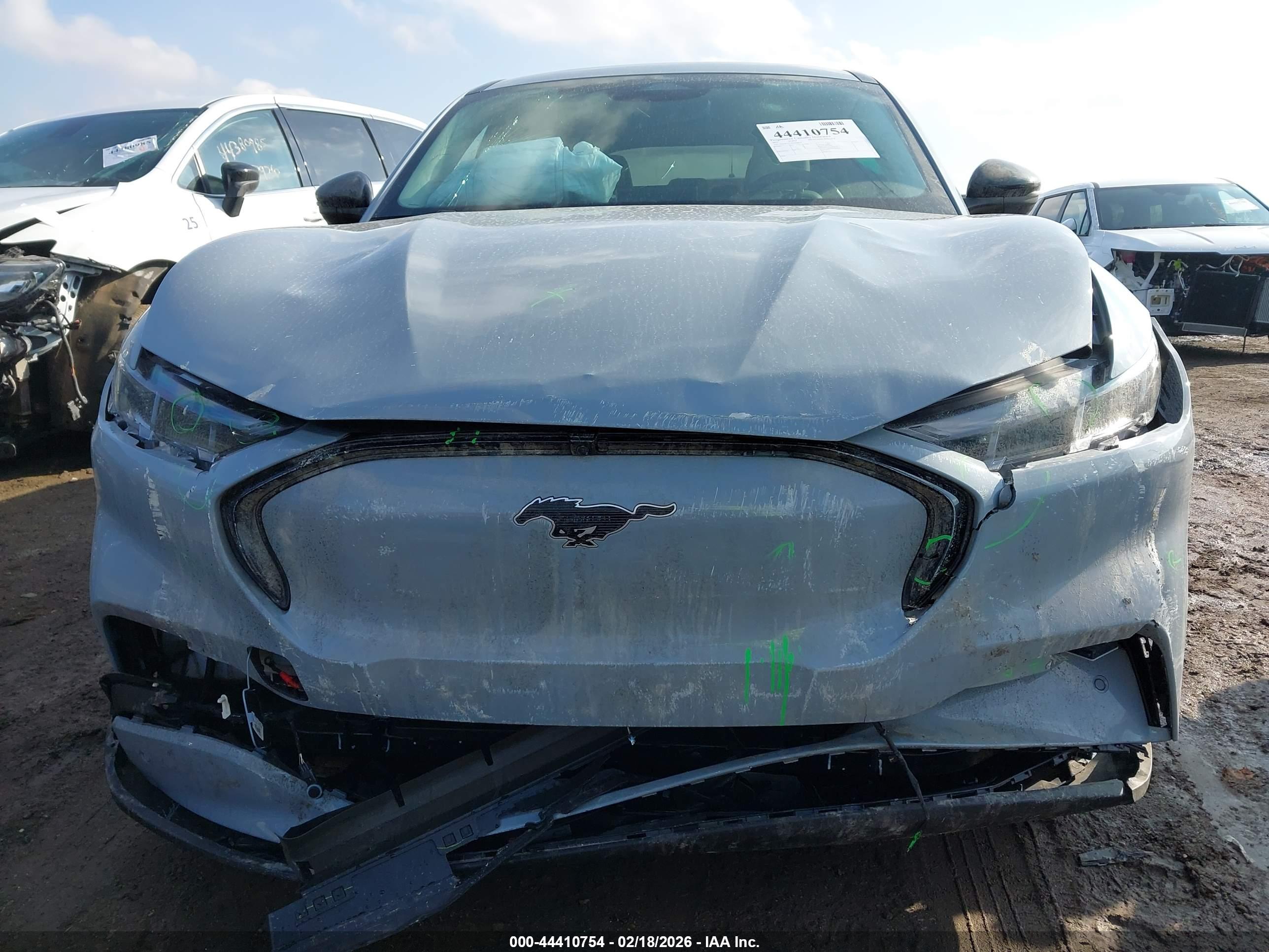 FORD MUSTANG image 6