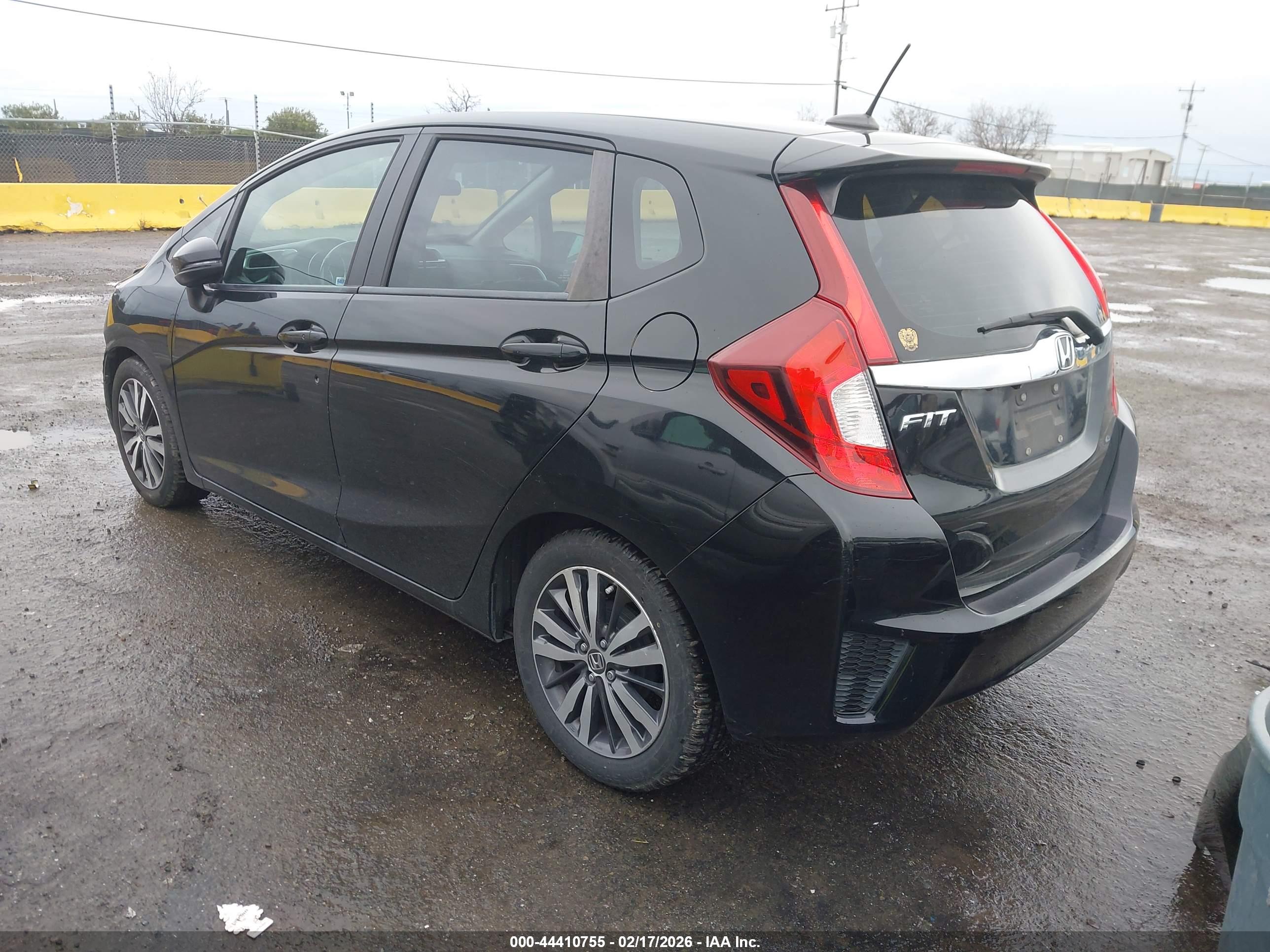 HONDA FIT image 3