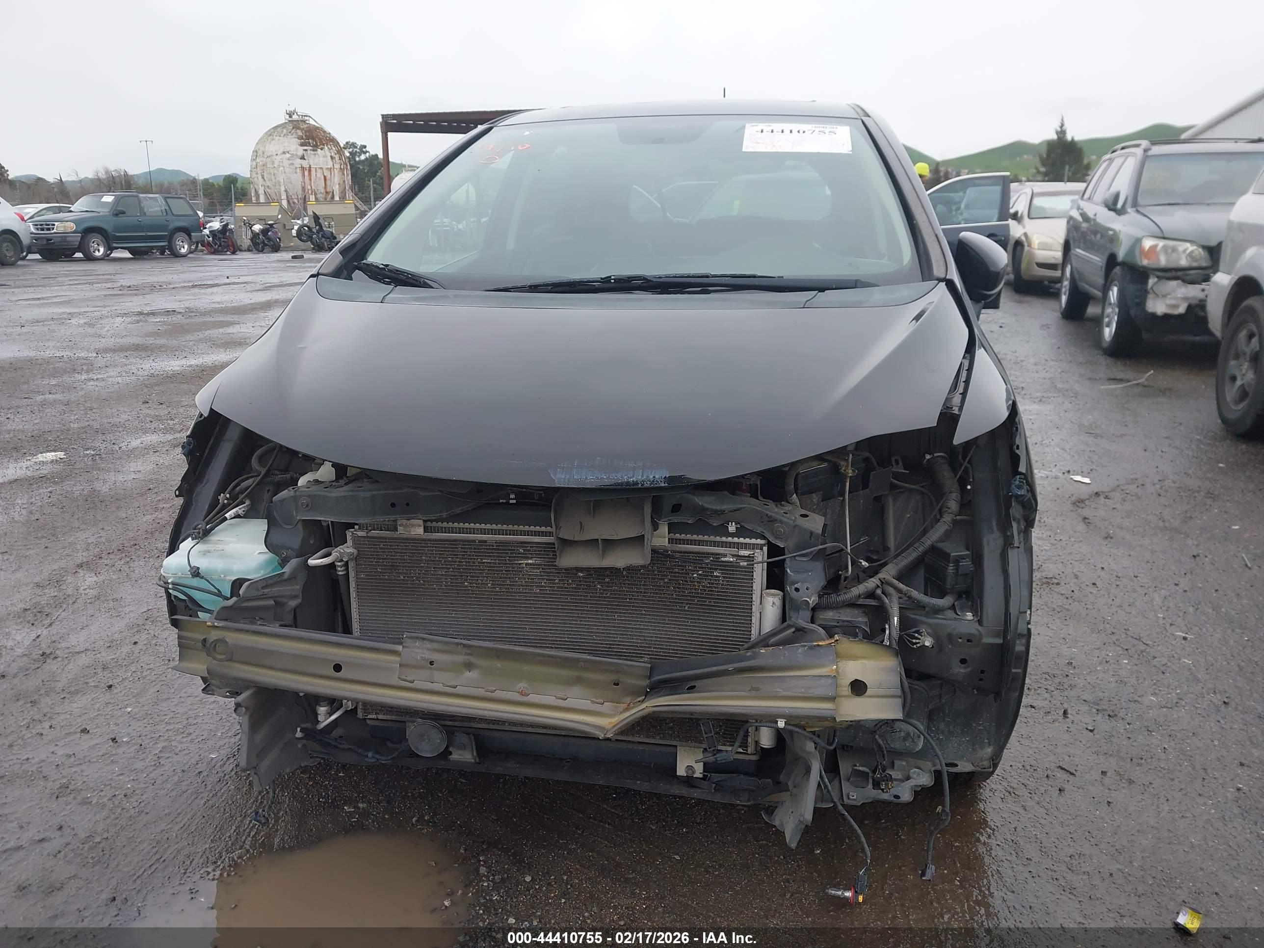 HONDA FIT image 6