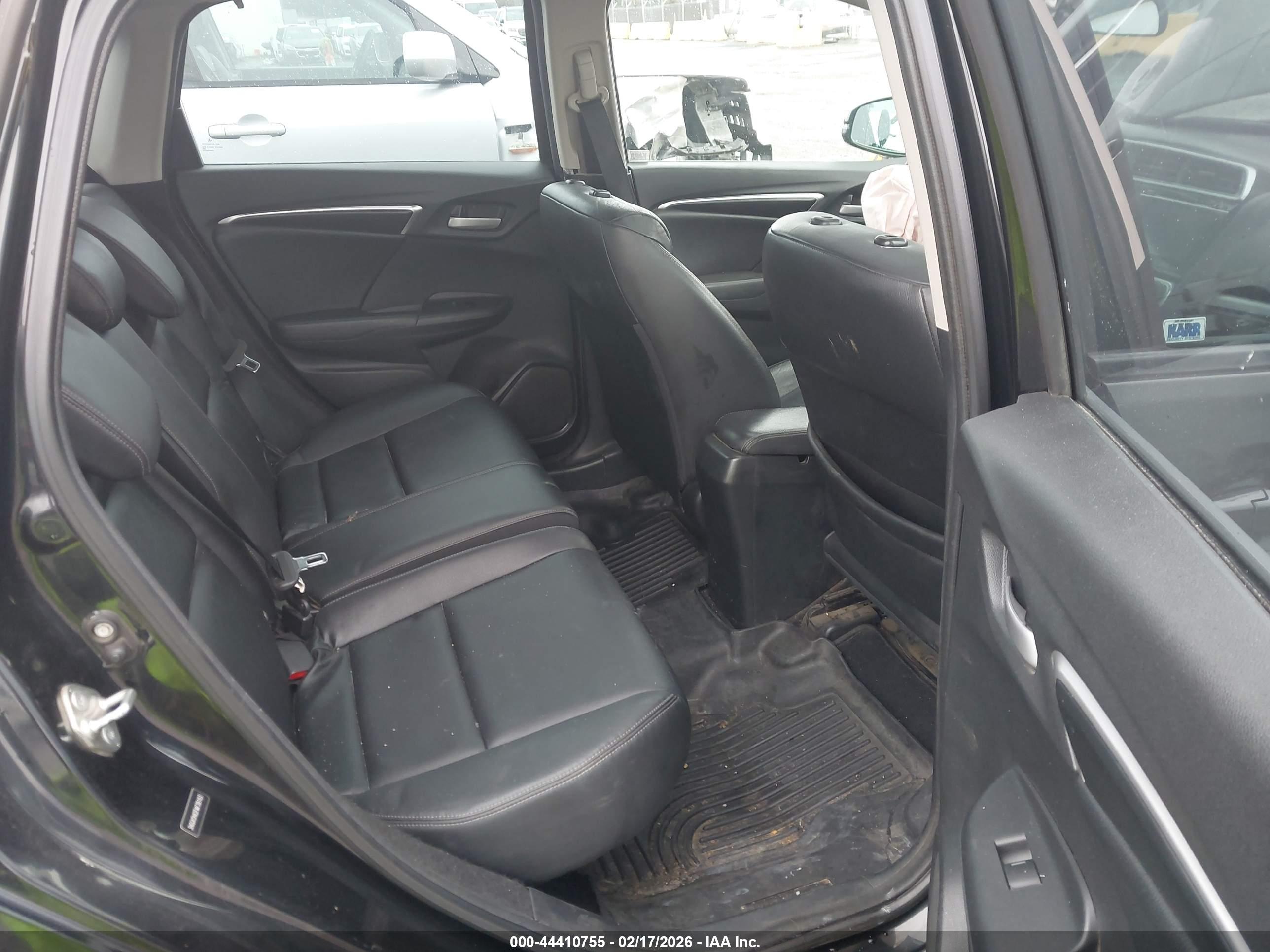 HONDA FIT image 8