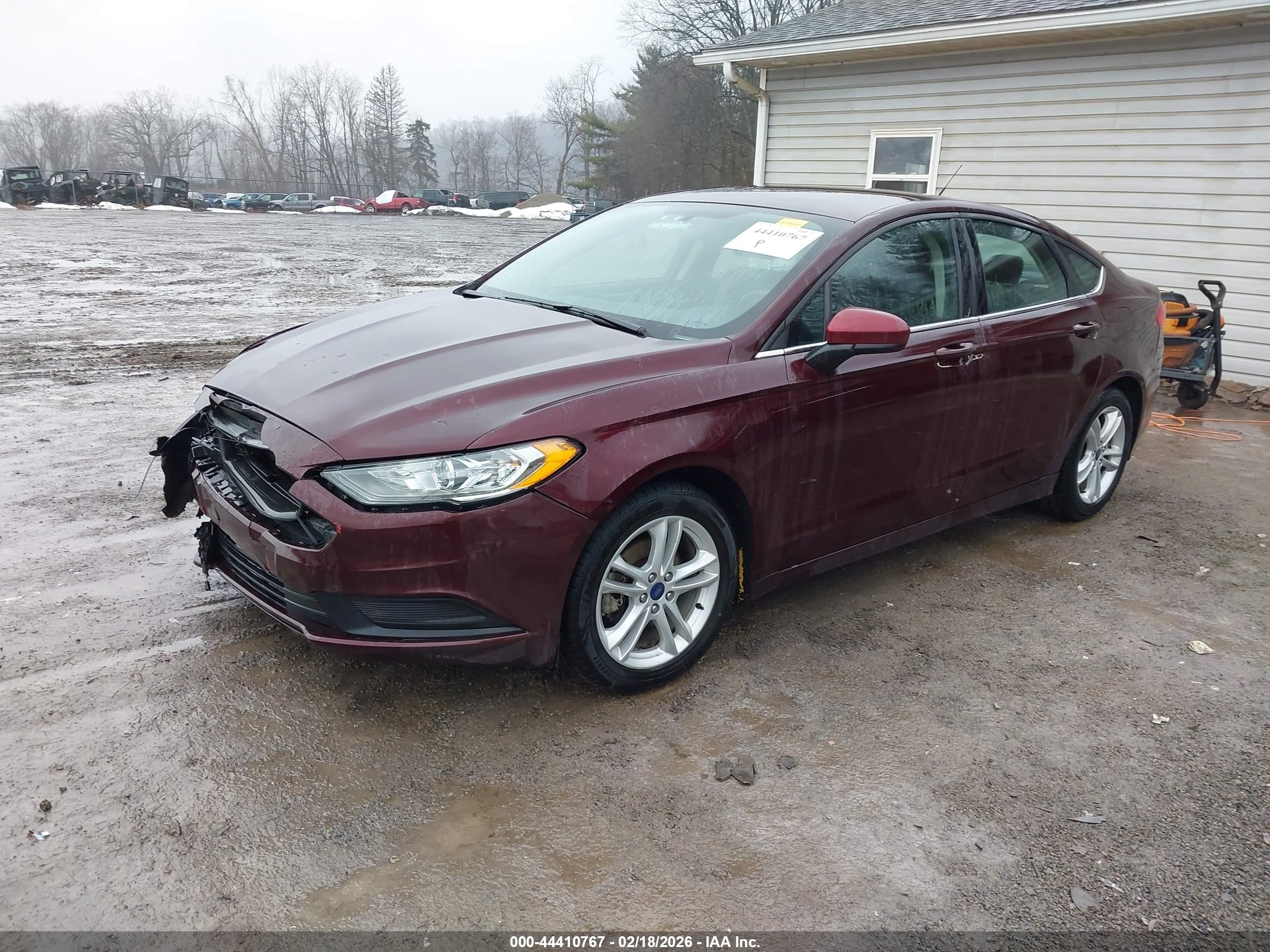 FORD FUSION image 2
