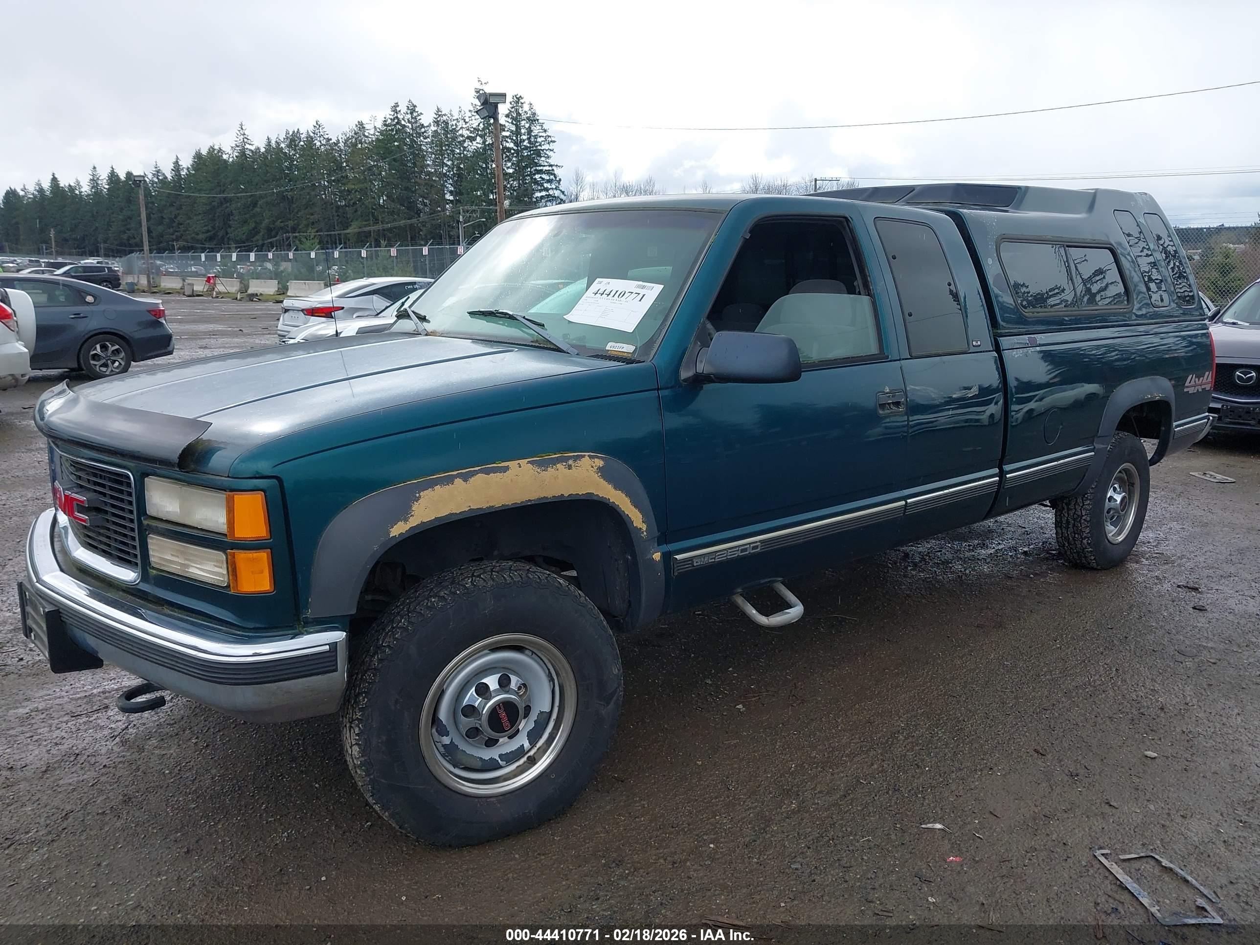 GMC SIERRA image 2