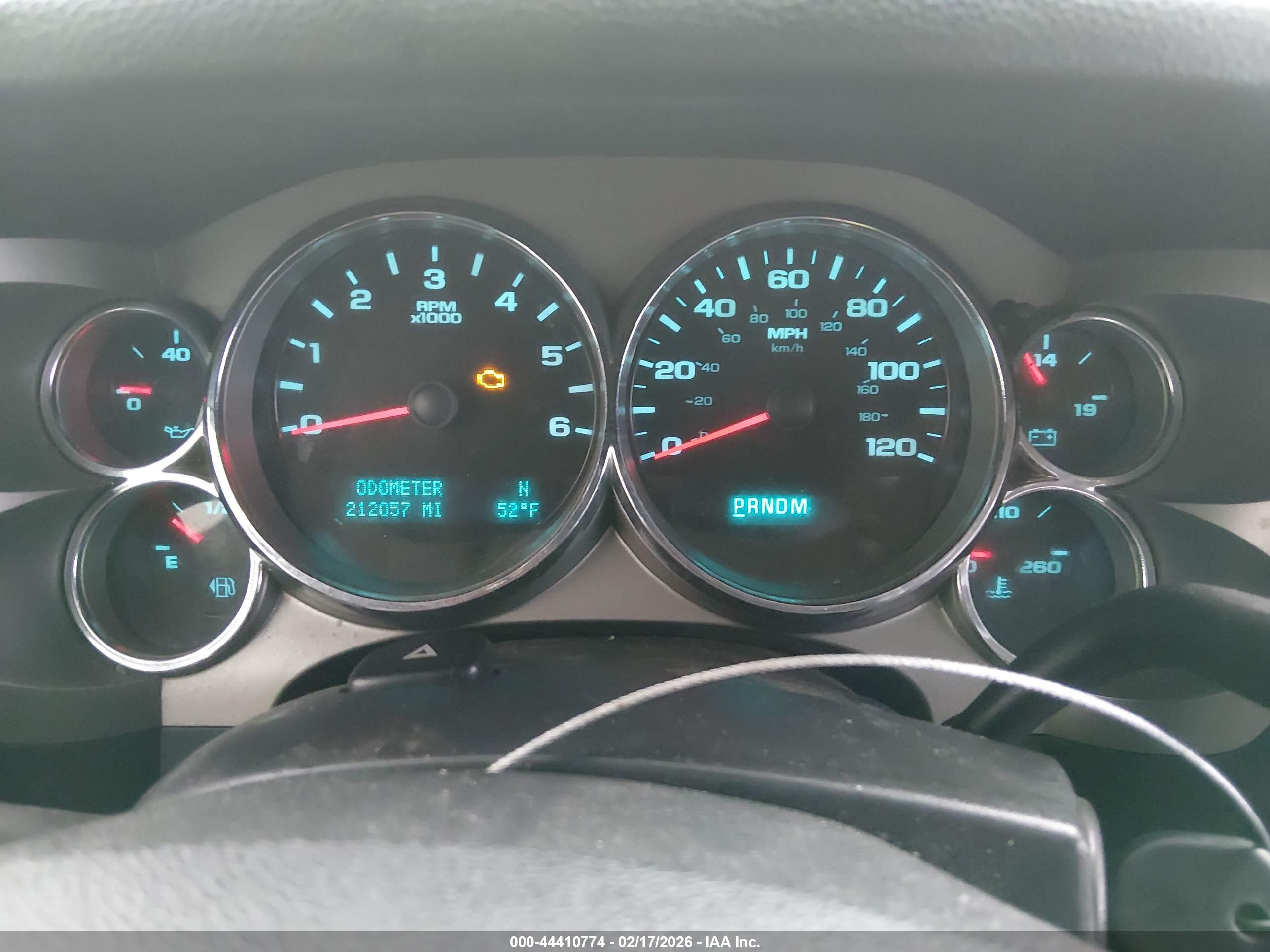 CHEVROLET SILVERADO image 7