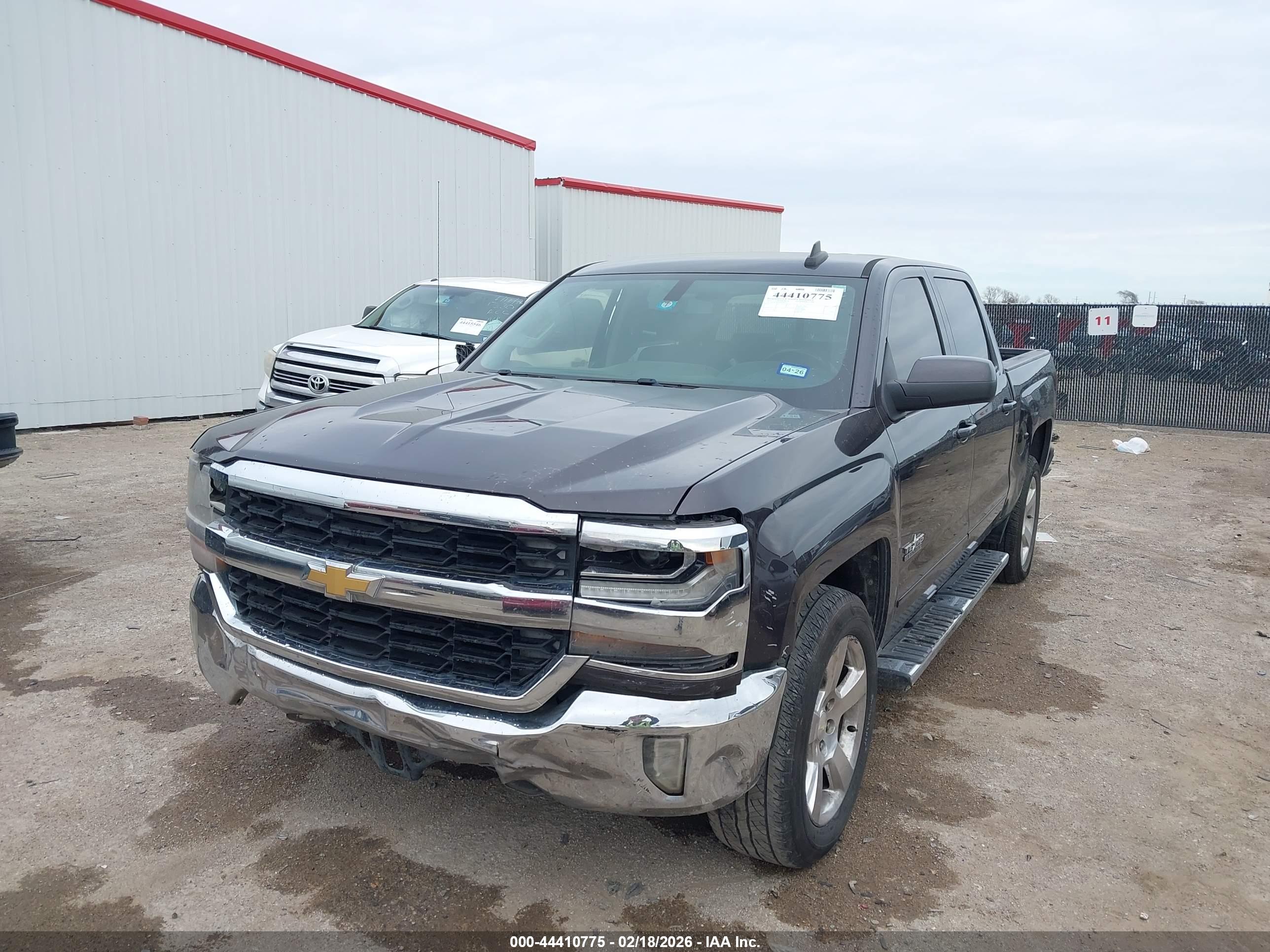 CHEVROLET SILVERADO image 2