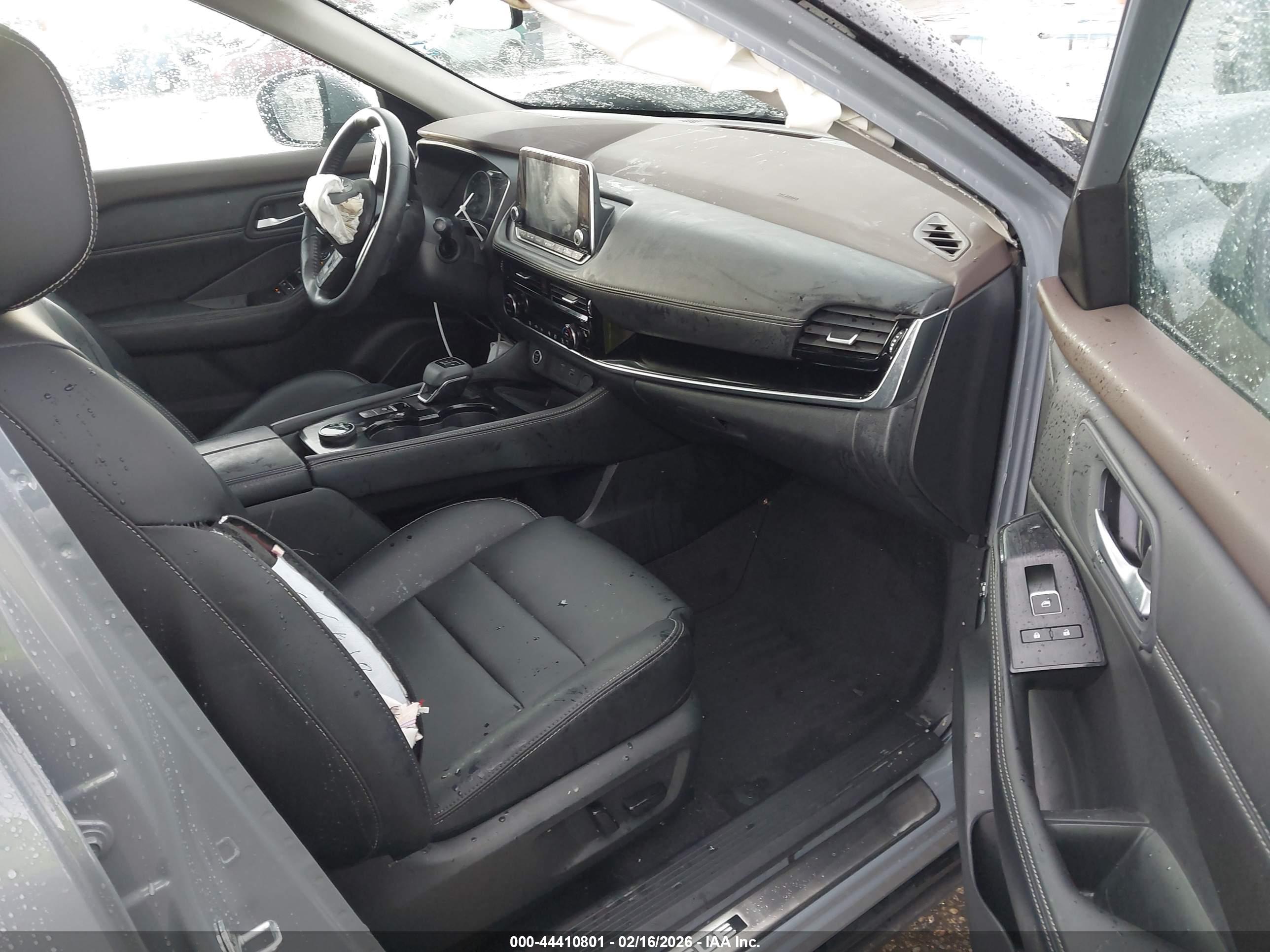 NISSAN ROGUE image 5