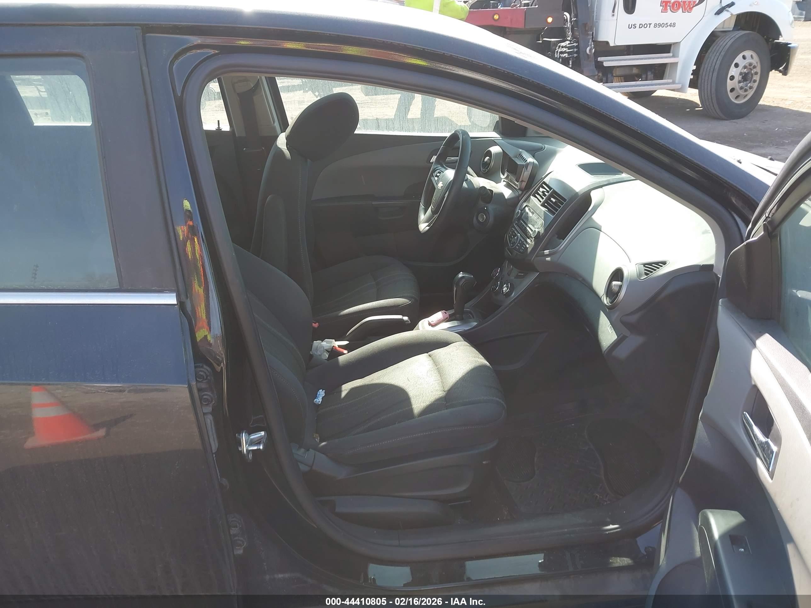 CHEVROLET SONIC image 5