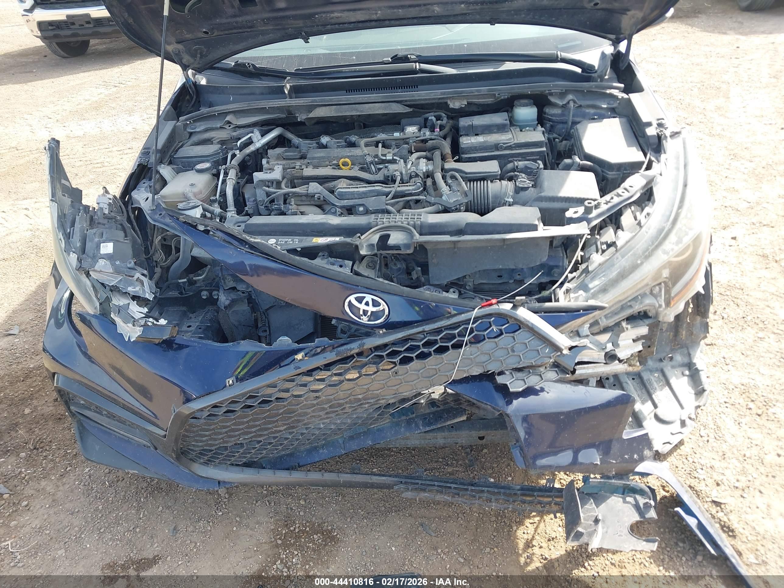 TOYOTA COROLLA image 10