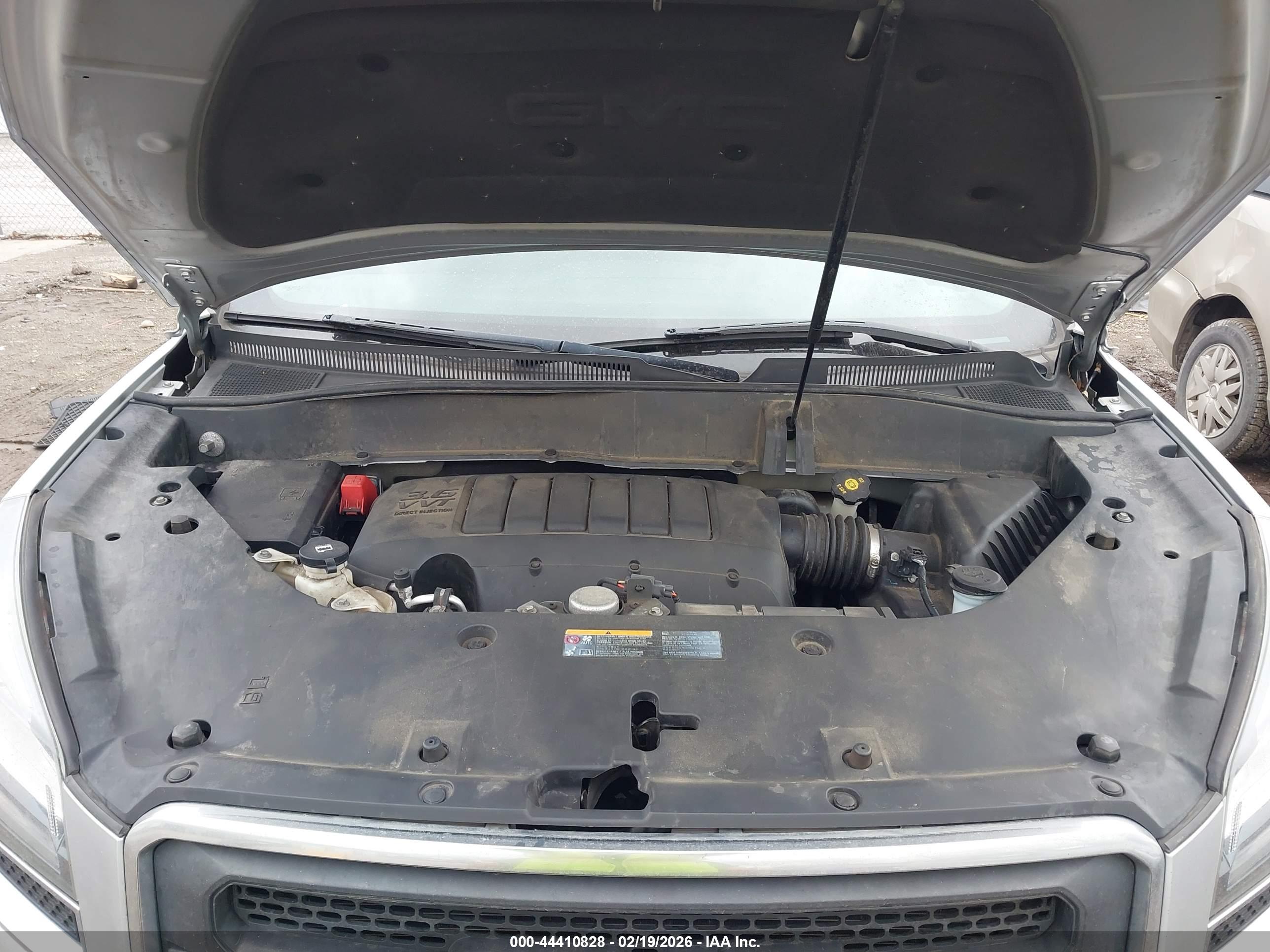 GMC ACADIA image 10