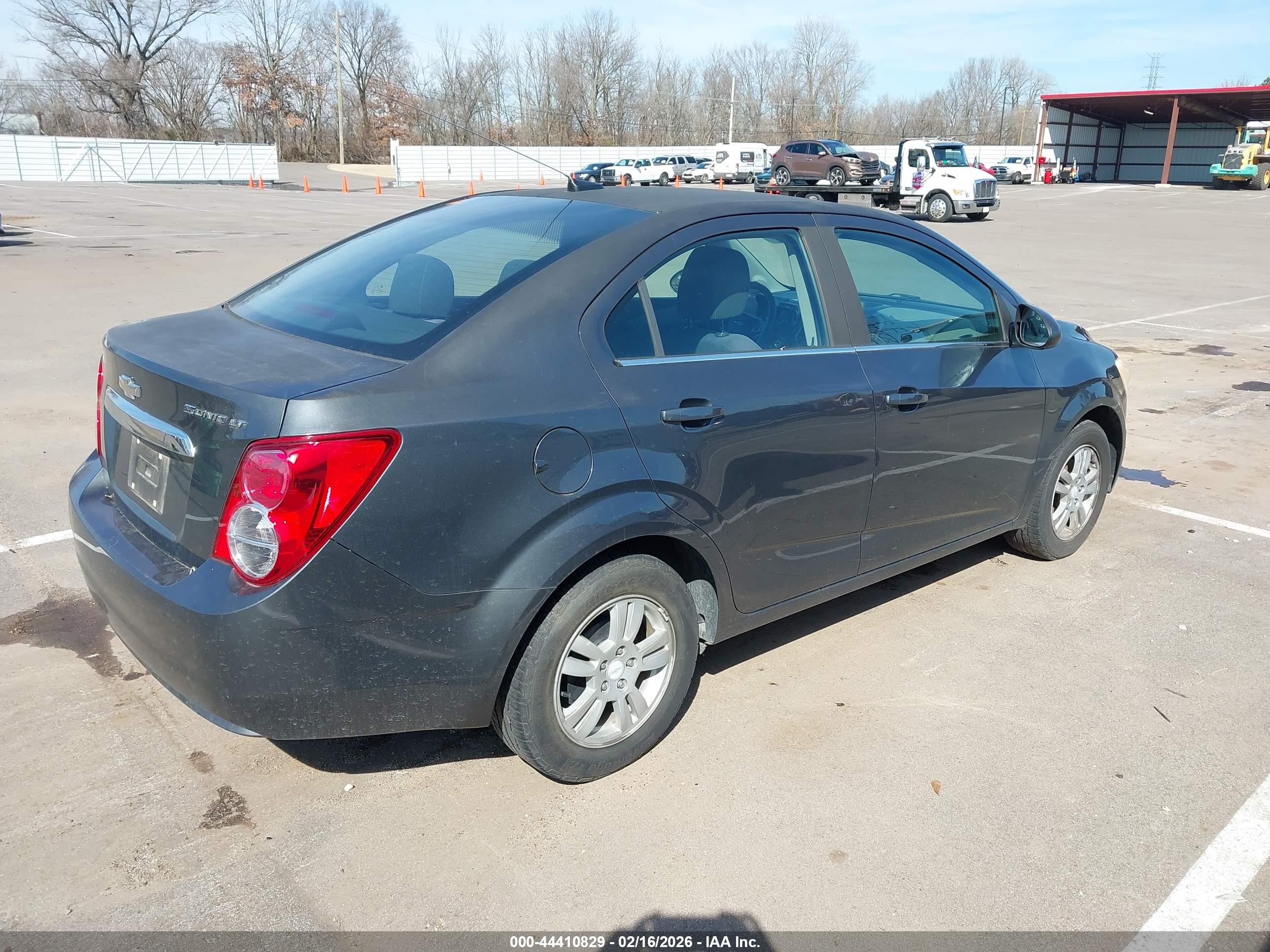 CHEVROLET SONIC image 4