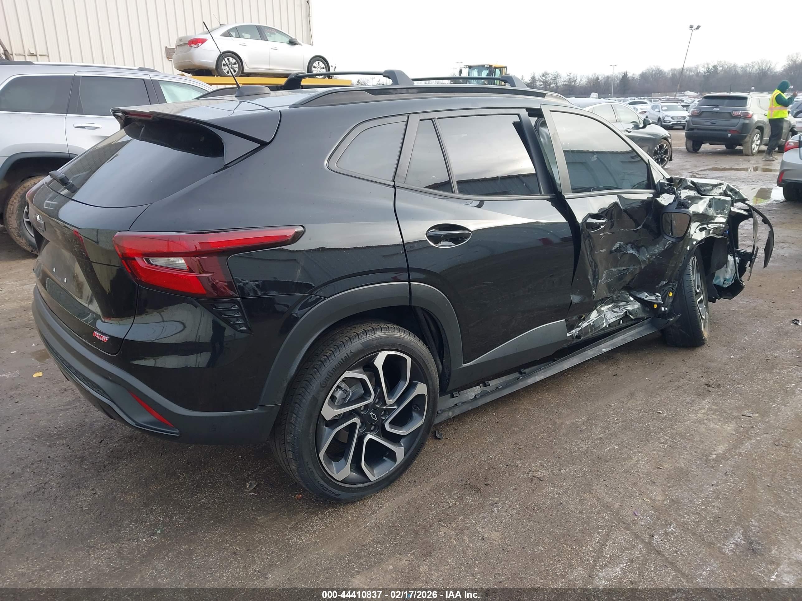 CHEVROLET TRAX image 4