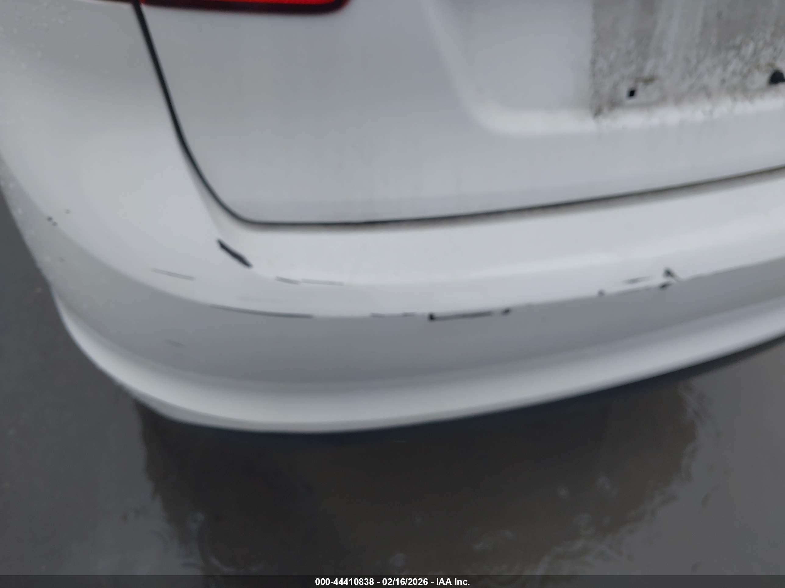 FORD FIESTA image 6