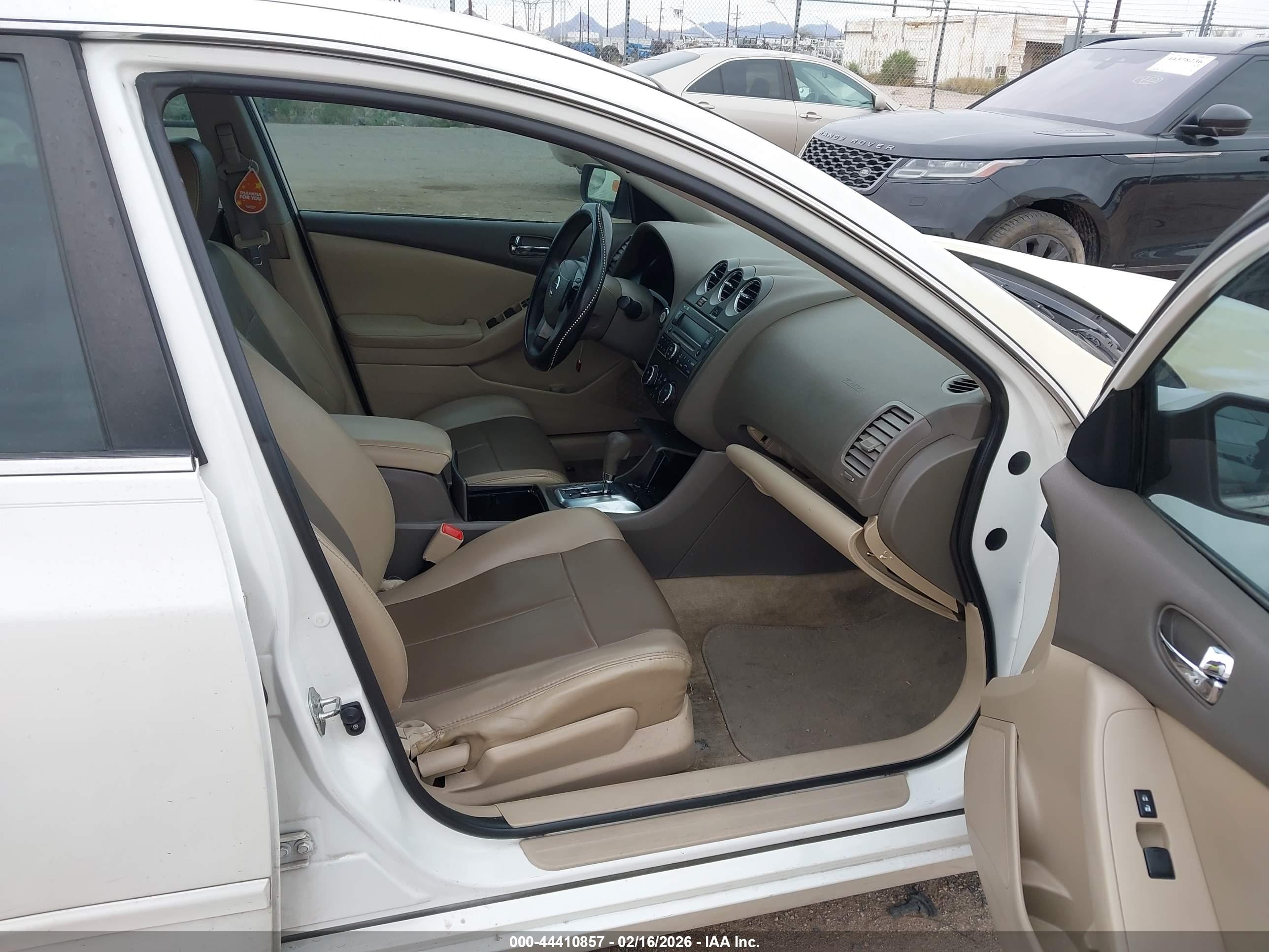 NISSAN ALTIMA image 5