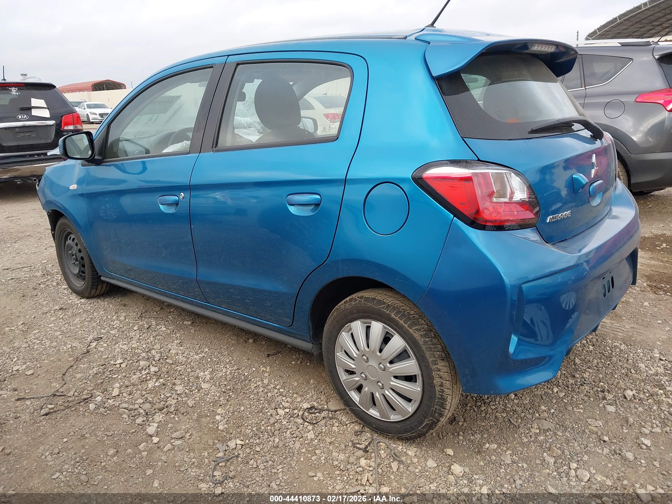 MITSUBISHI MIRAGE image 3