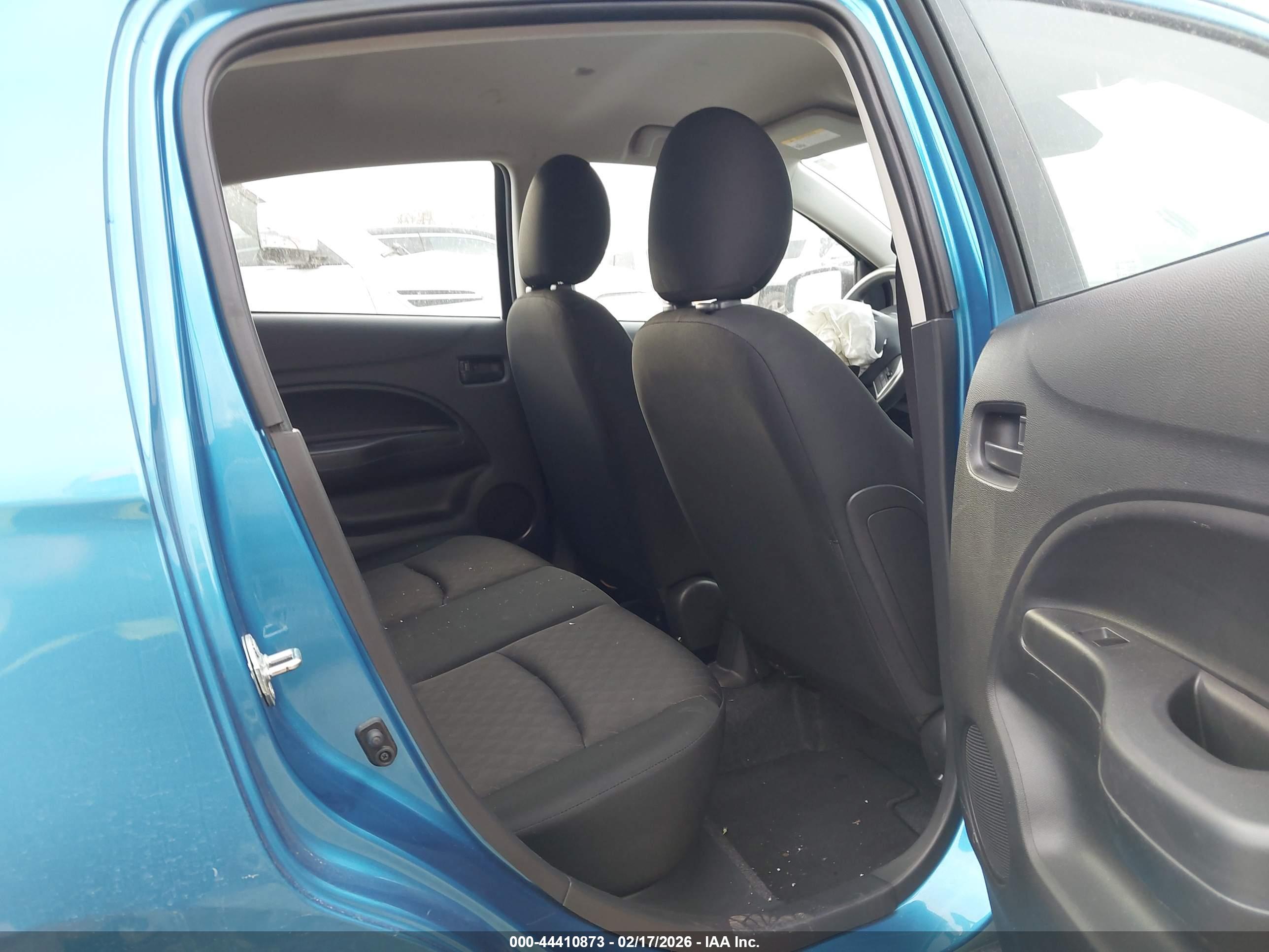 MITSUBISHI MIRAGE image 8